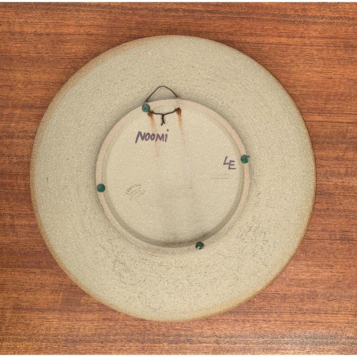 Alter dänischer Steingut-Wandteller / Schale von Noomi Backhausen für Søholm, 1970er Jahre im Angebot 1
