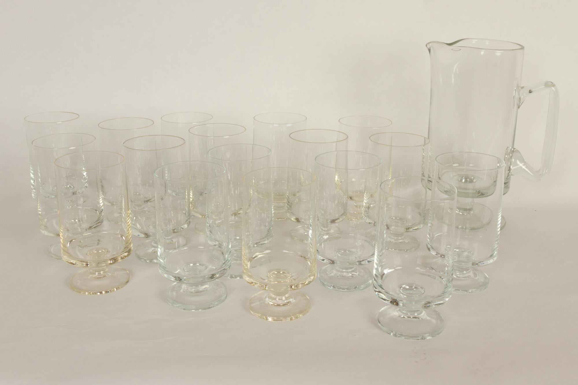 Vintage Danish Stub glasses by Kastrup-Holmegaard, 1950s
This vintage set is designed by Danish artists Grethe Meyer and Ibi Trier Mørch for Kastrup Glassworks in 1958. Kastrup Glassworks was later purchased by Holmegaard who continued the