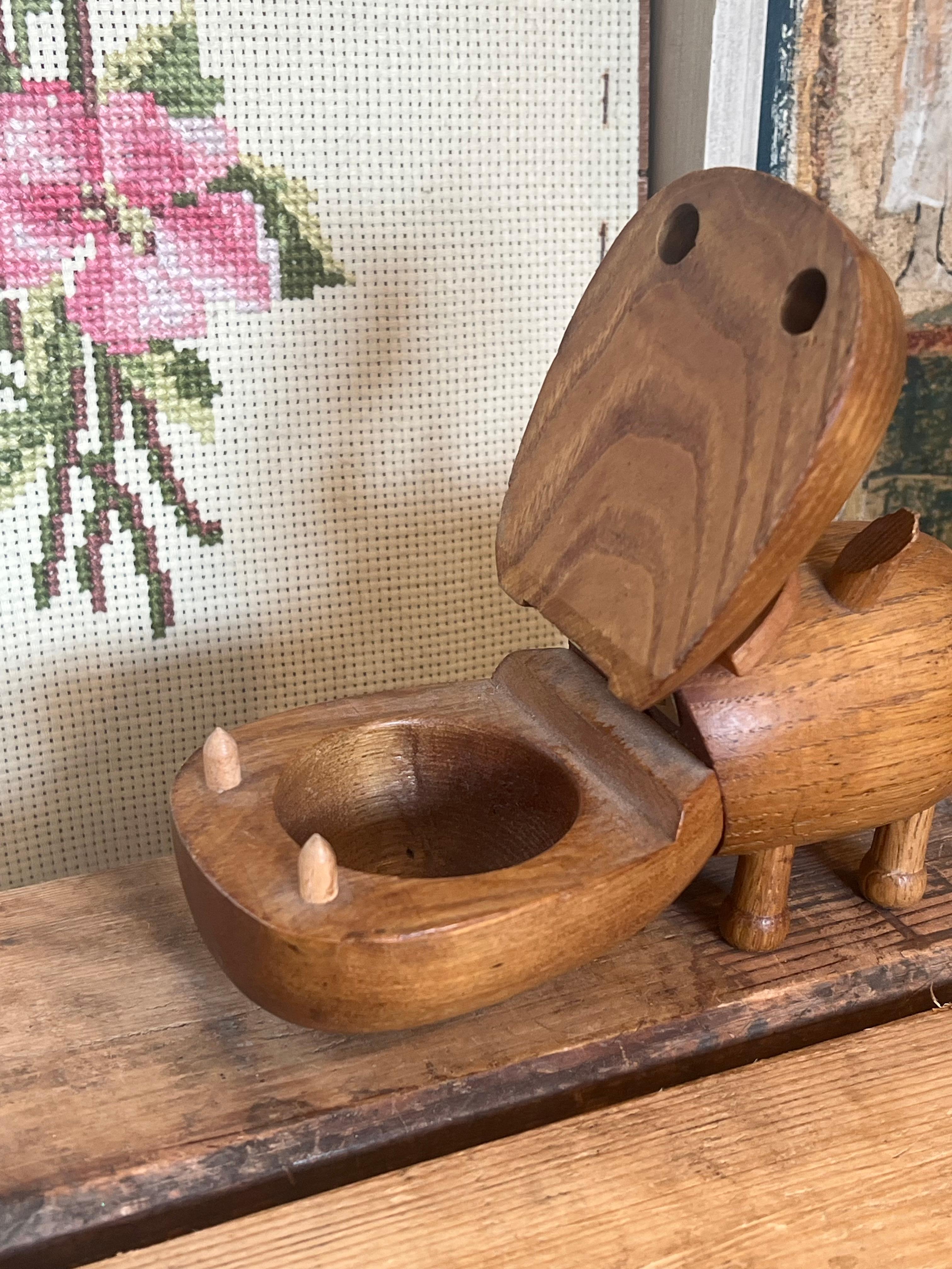 Vintage Danish Style Mid century Modern Hippo Trinket Box in legno in vendita 1