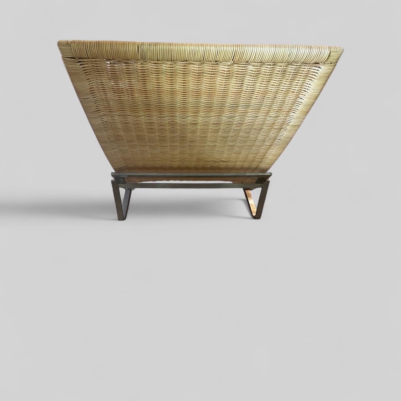 Silla chaise longue de mimbre estilo danés vintage con estructura de acero en Bueno estado para la venta en Los Angeles, CA