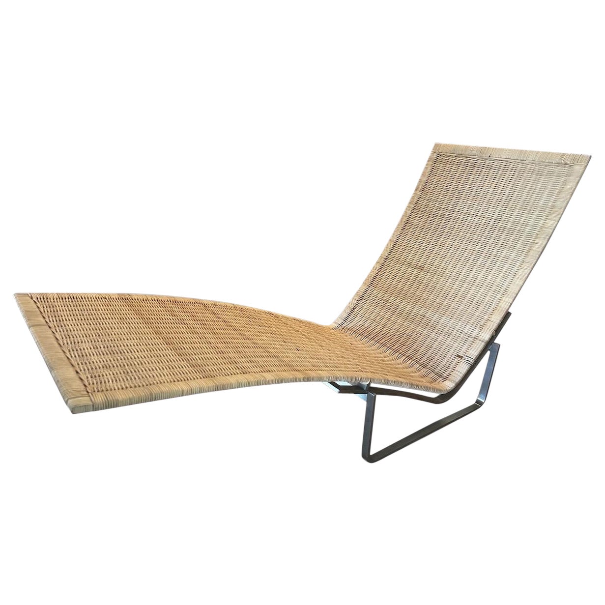 Silla chaise longue de mimbre estilo danés vintage con estructura de acero