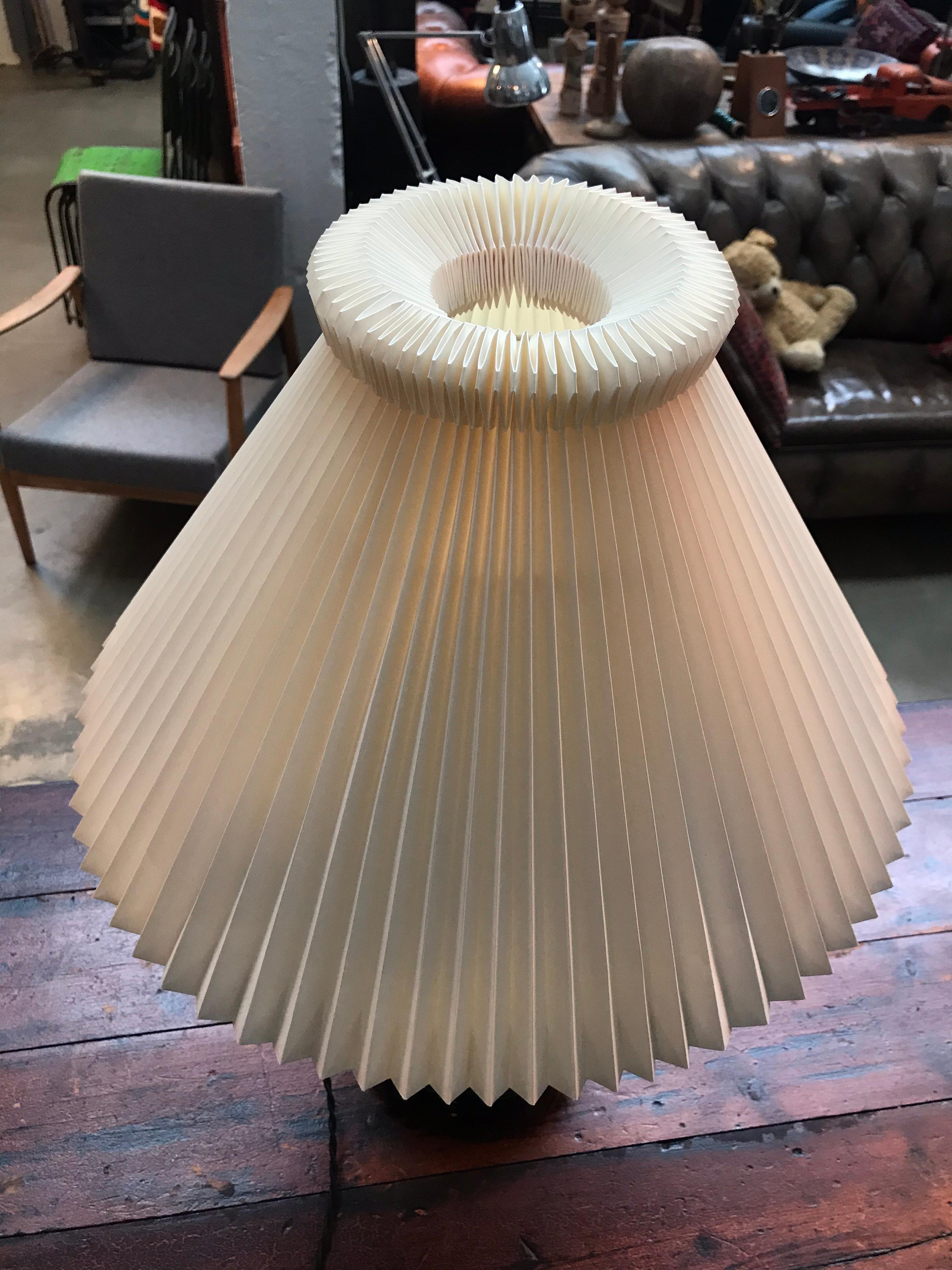 Hand-Crafted Vintage Danish Table Lamp from Holmegaard & Le Klint