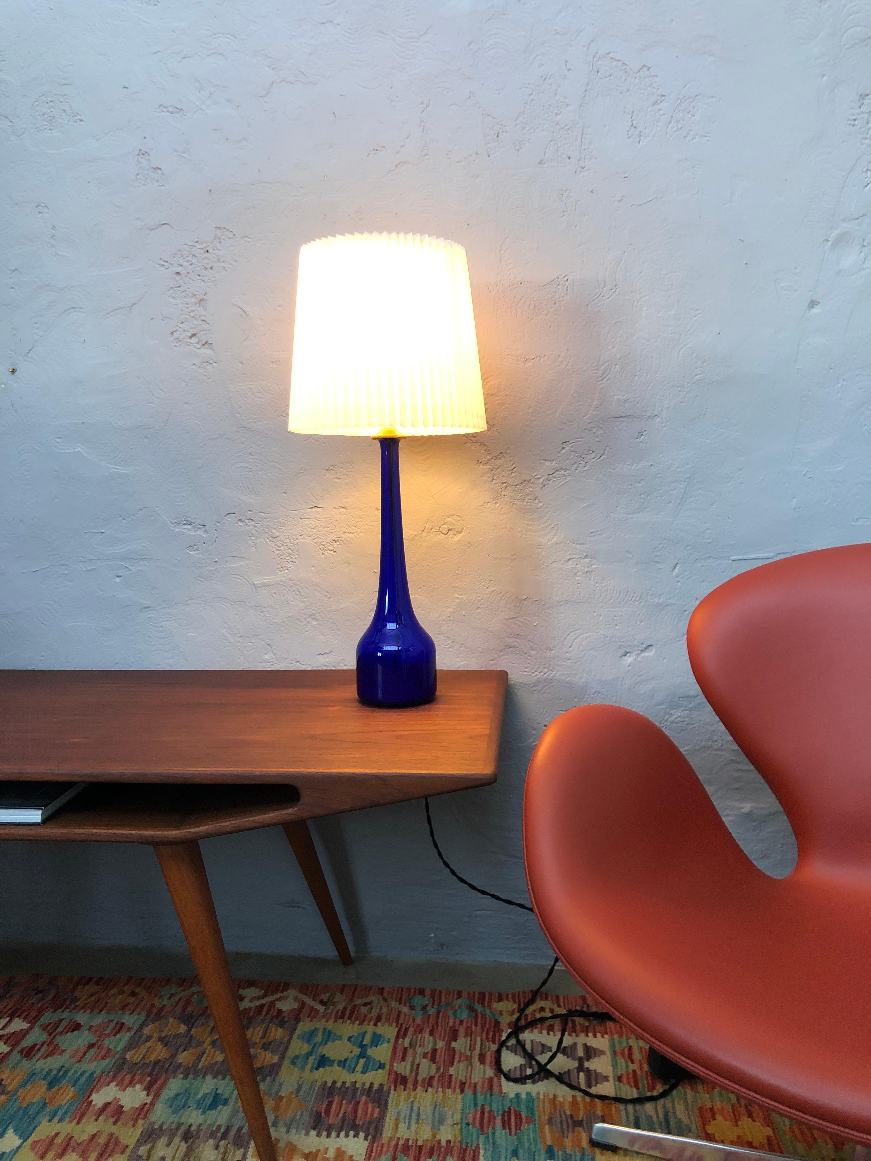 Mid-Century Modern Vintage Danish Table Lamp from Kastrup Glass for Holmegaard For Sale