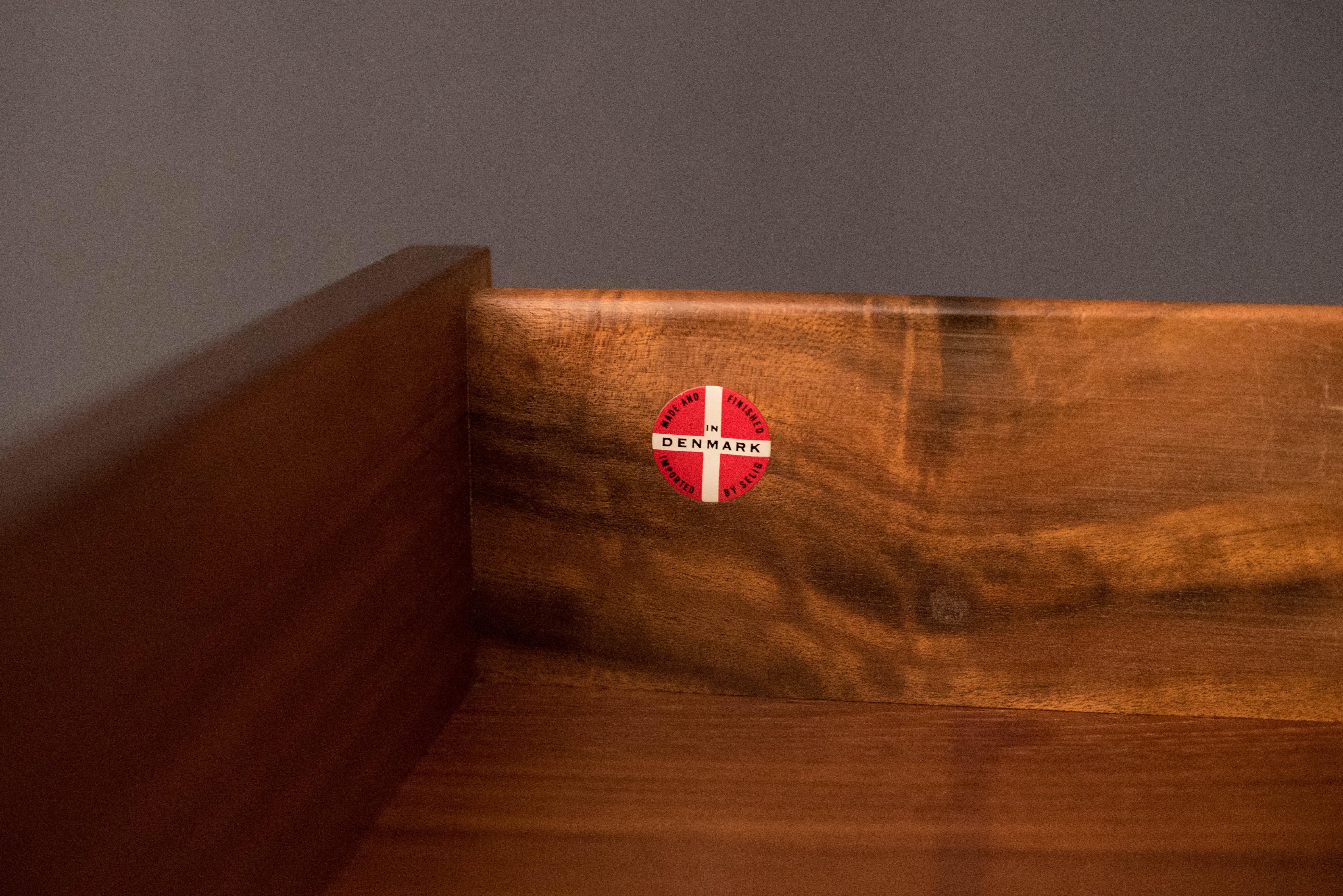 Vintage Danish Teak 4-Drawer Dresser Chest by Ib Kofod-Larsen 7