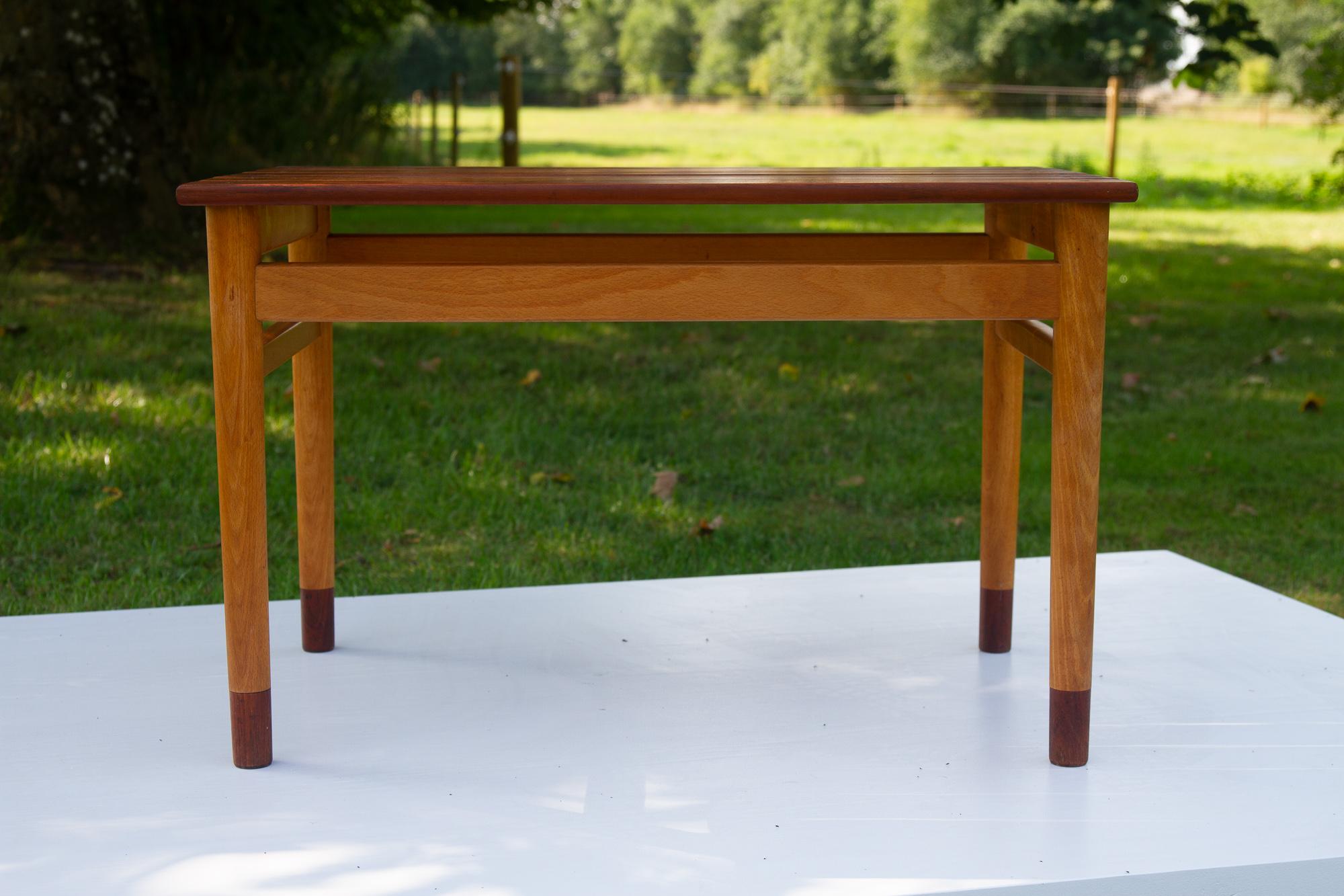 Vintage Danish Teak and Beech Side Table, 1950s In Good Condition For Sale In Asaa, DK