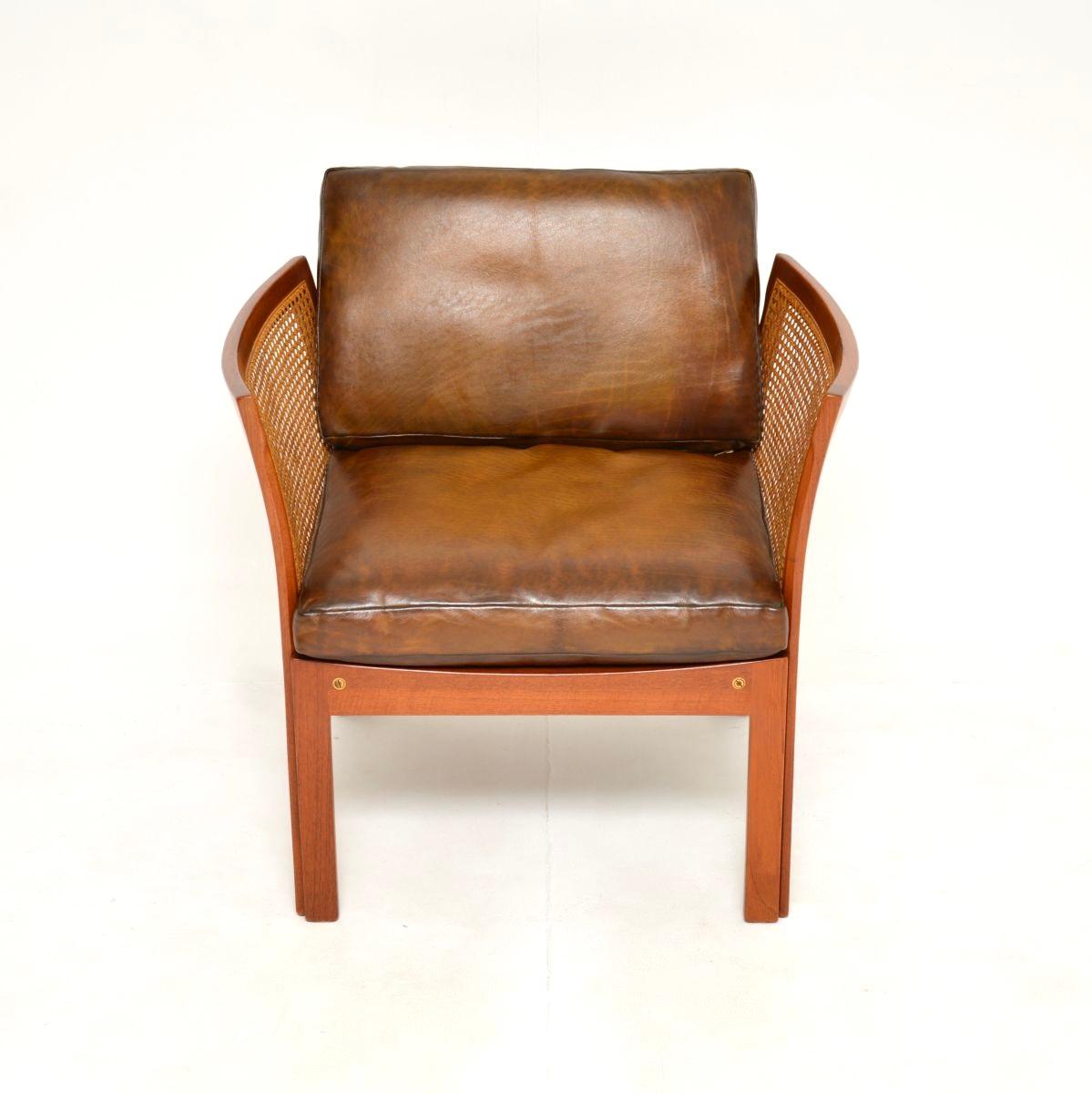 Vintage Danish Teak und Leder Sessel von Illum Wikkelso (Moderne der Mitte des Jahrhunderts) im Angebot