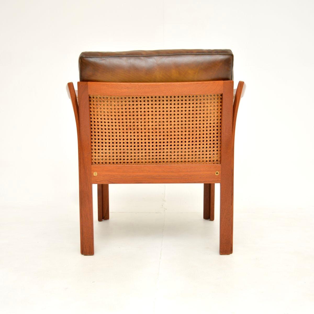 Vintage Danish Teak und Leder Sessel von Illum Wikkelso im Angebot 2