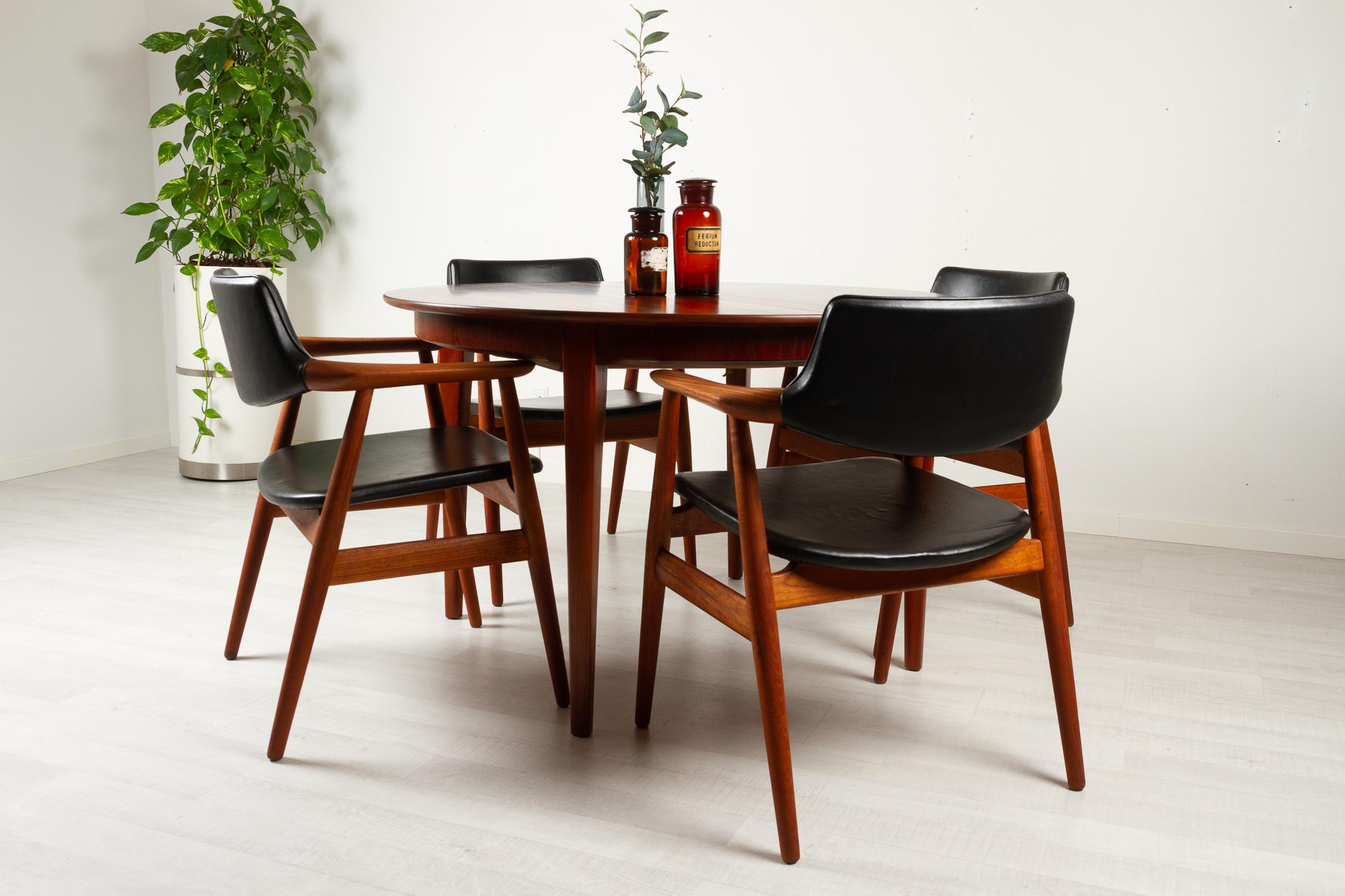 Poltrone danesi vintage in teak GM11 di Svend Aage Eriksen 1960 Set di 4 in vendita 9