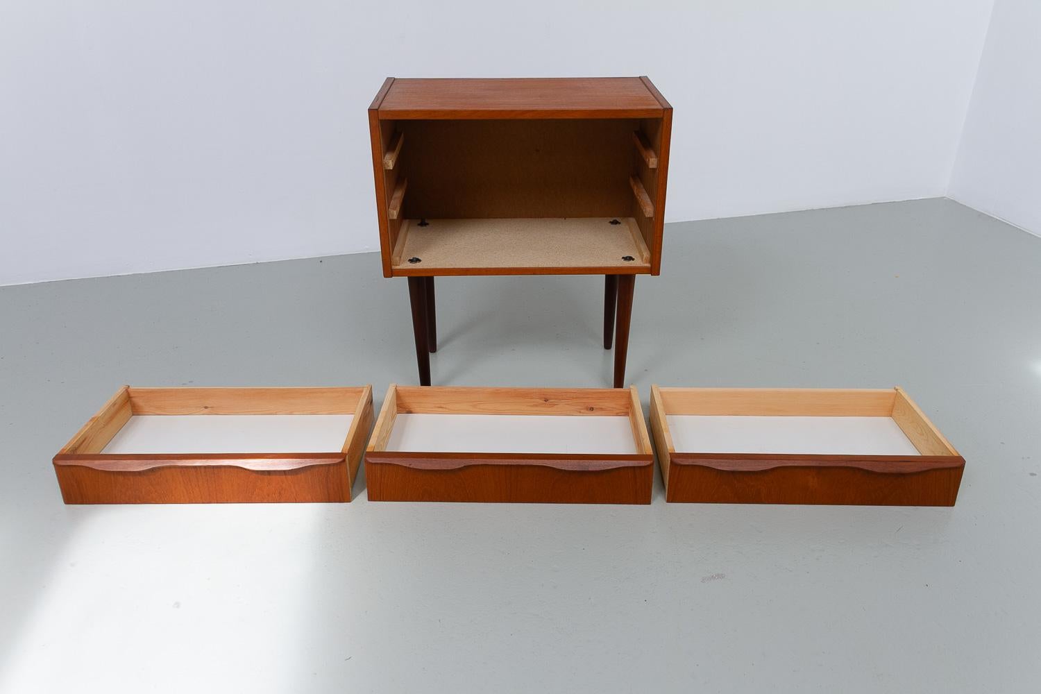 Vintage Danish Teak Bedside Table, 1960s. For Sale 7