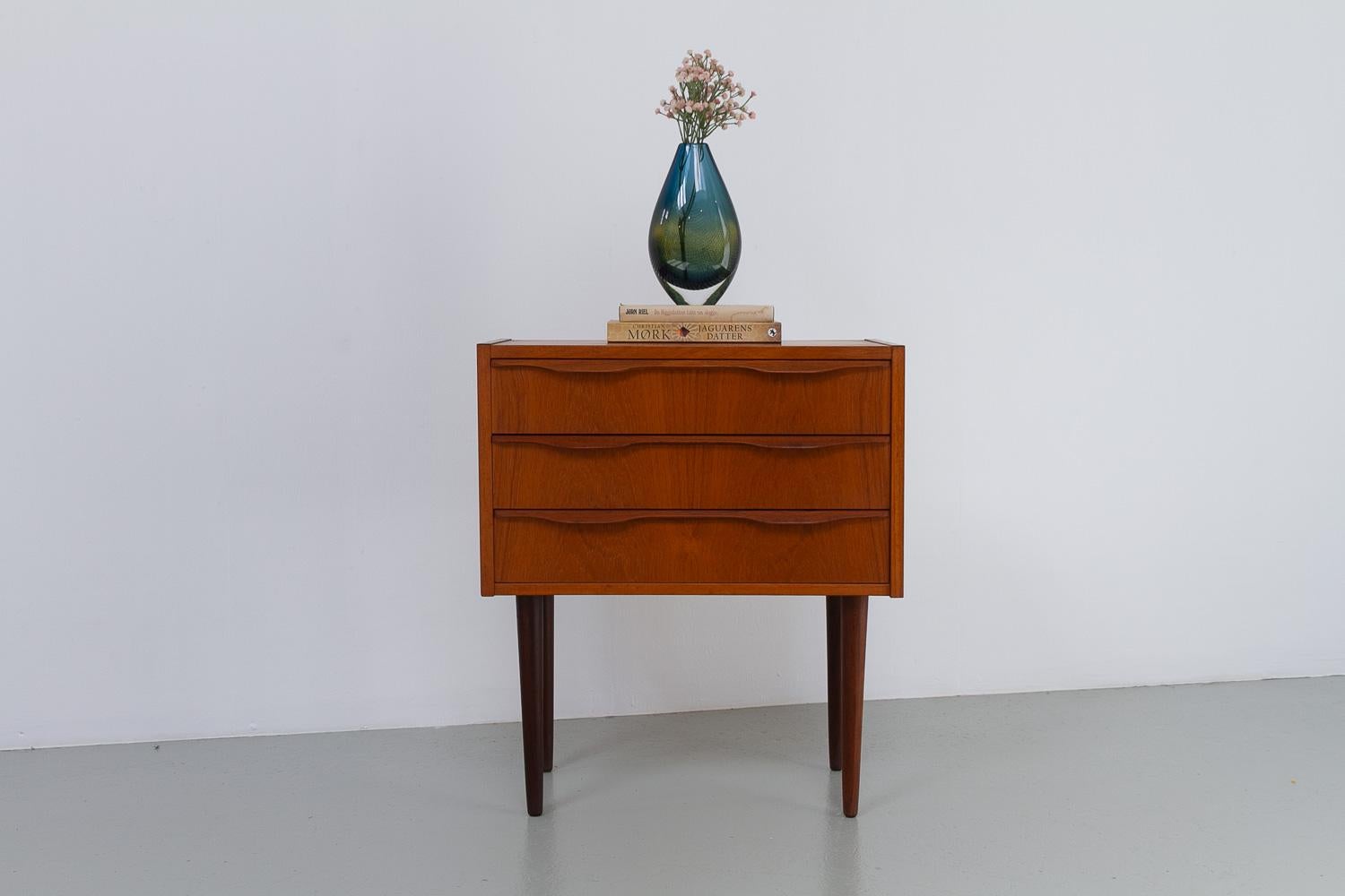 Vintage Danish Teak Bedside Table, 1960s. For Sale 12