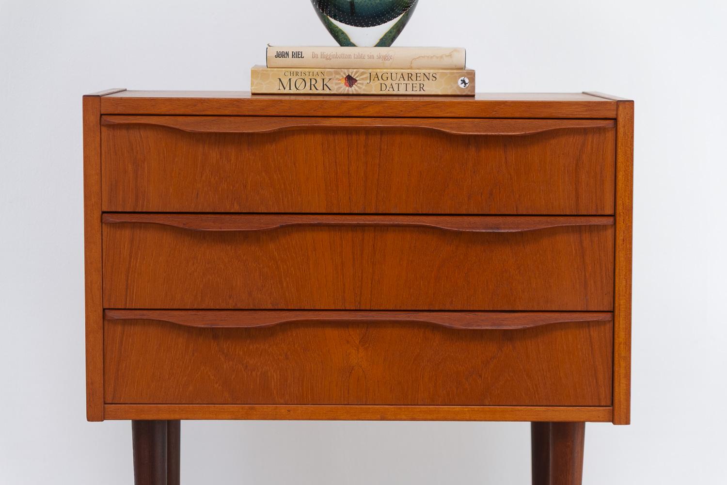 Vintage Danish Teak Bedside Table, 1960s. For Sale 13