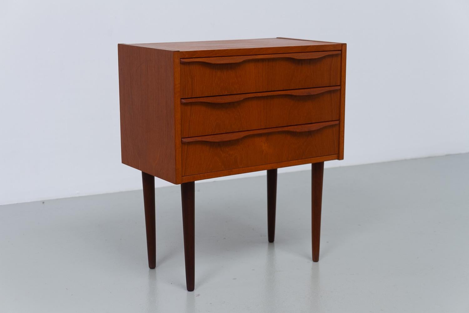 Mid-Century Modern Vintage Danish Teak Bedside Table, 1960s. For Sale