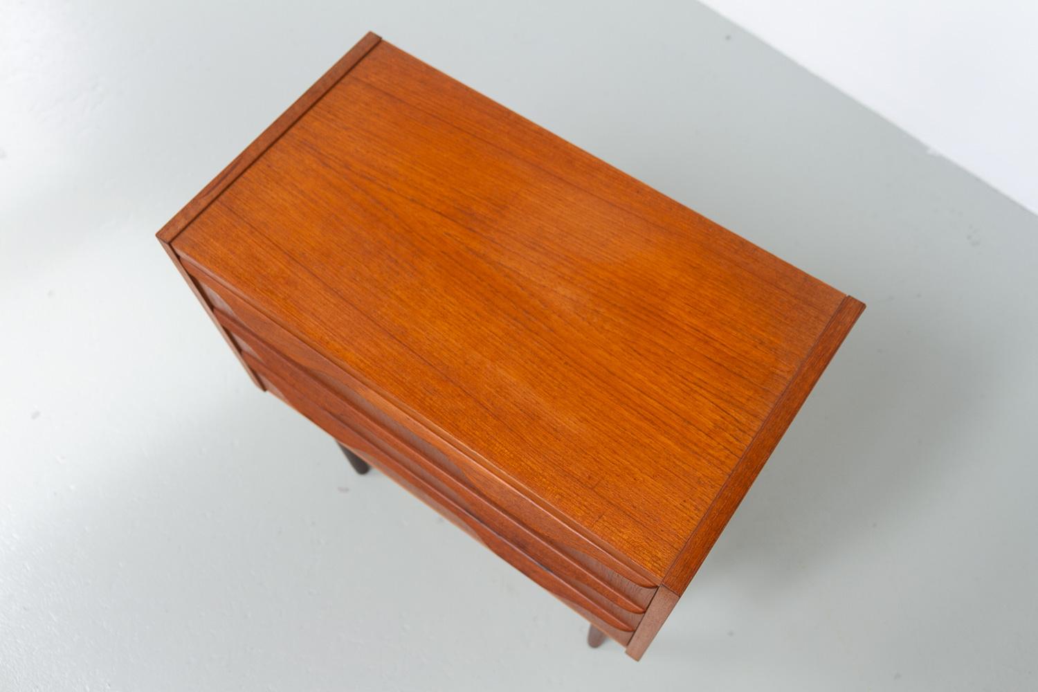 Vintage Danish Teak Bedside Table, 1960s. For Sale 2