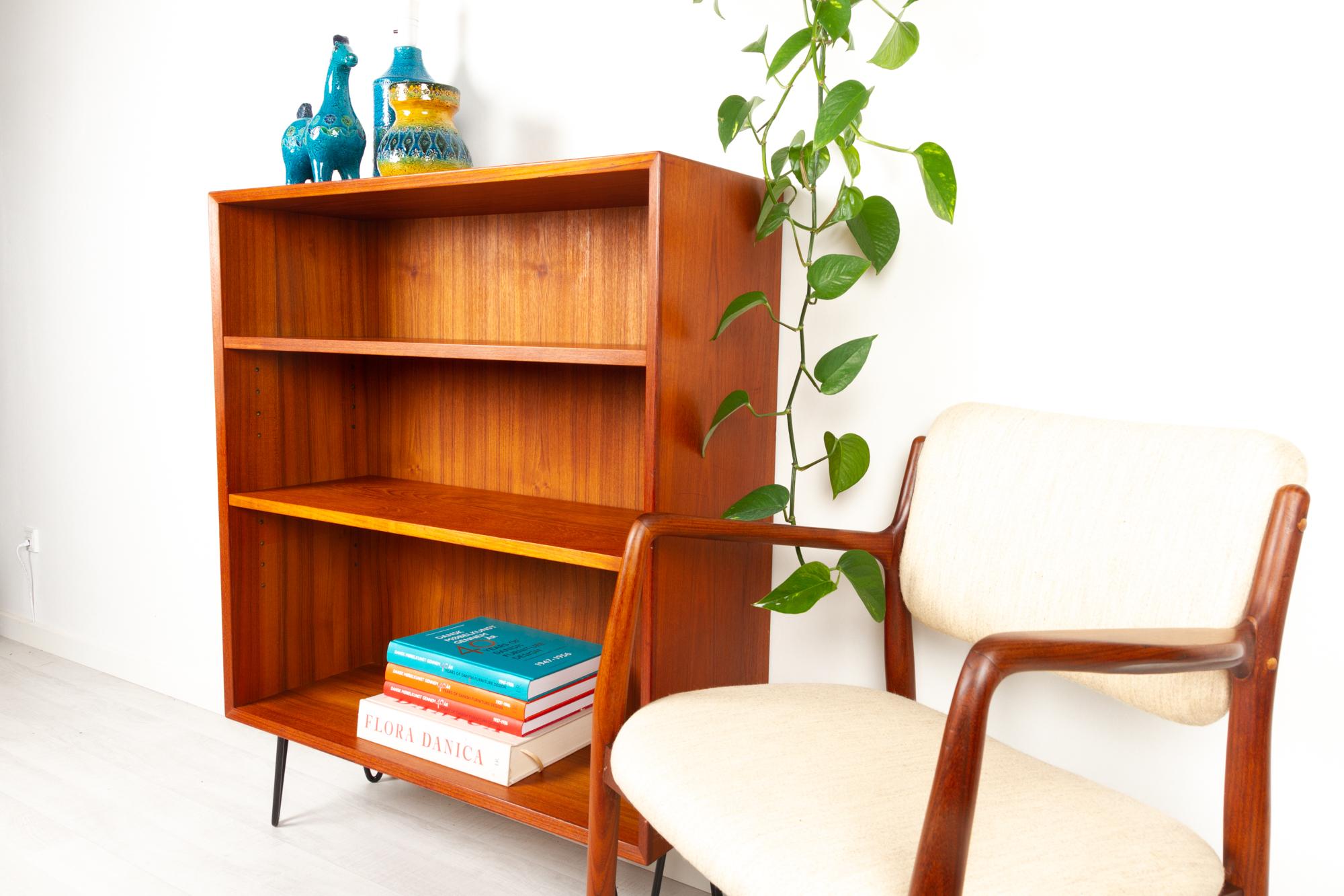 Vintage Danish Teak Bookcase, 1960s 11