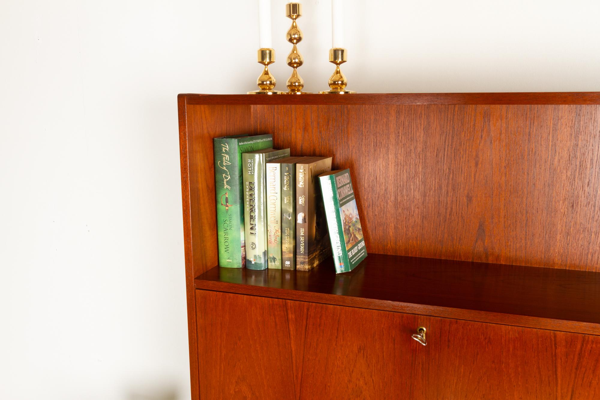 Vintage Danish Teak Bookcase, 1960s 11