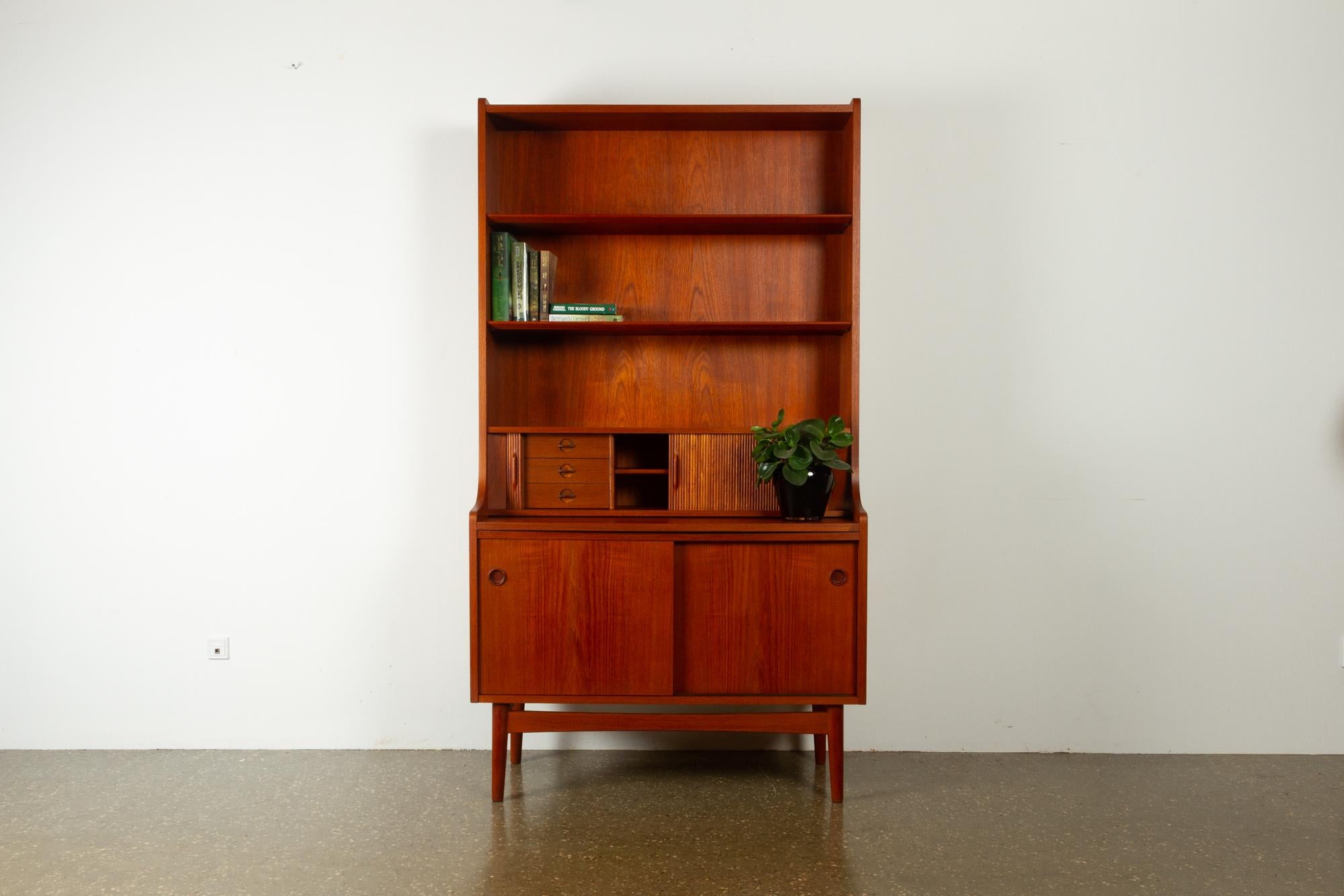 Vintage Danish Teak Bookcase, 1960s 15