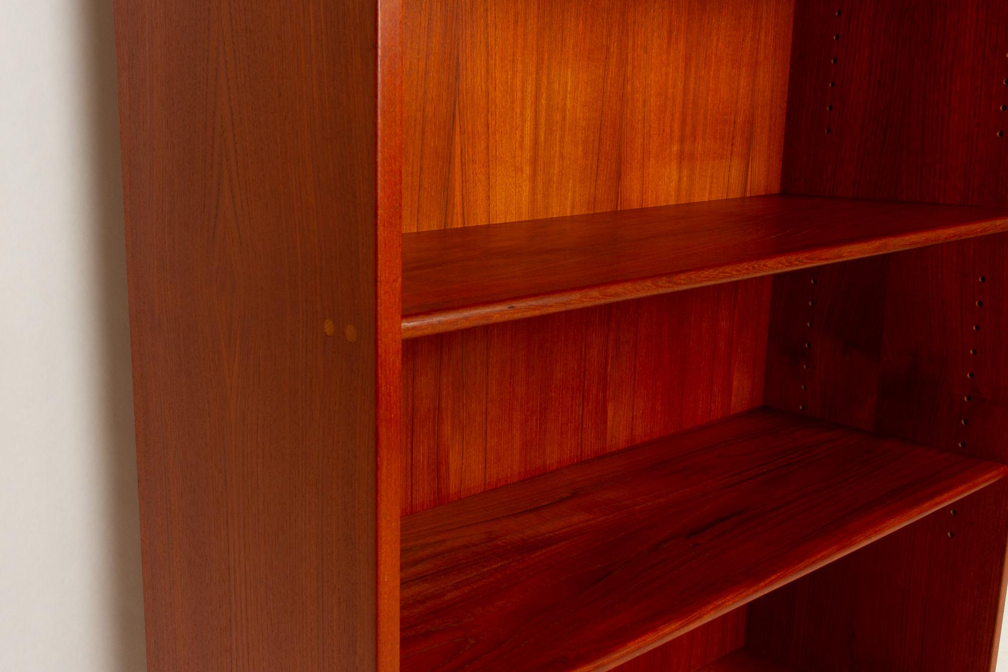 Mid-20th Century Vintage Danish Teak Bookcase by Hans J. Wegner for Ry Møbler, 1960s