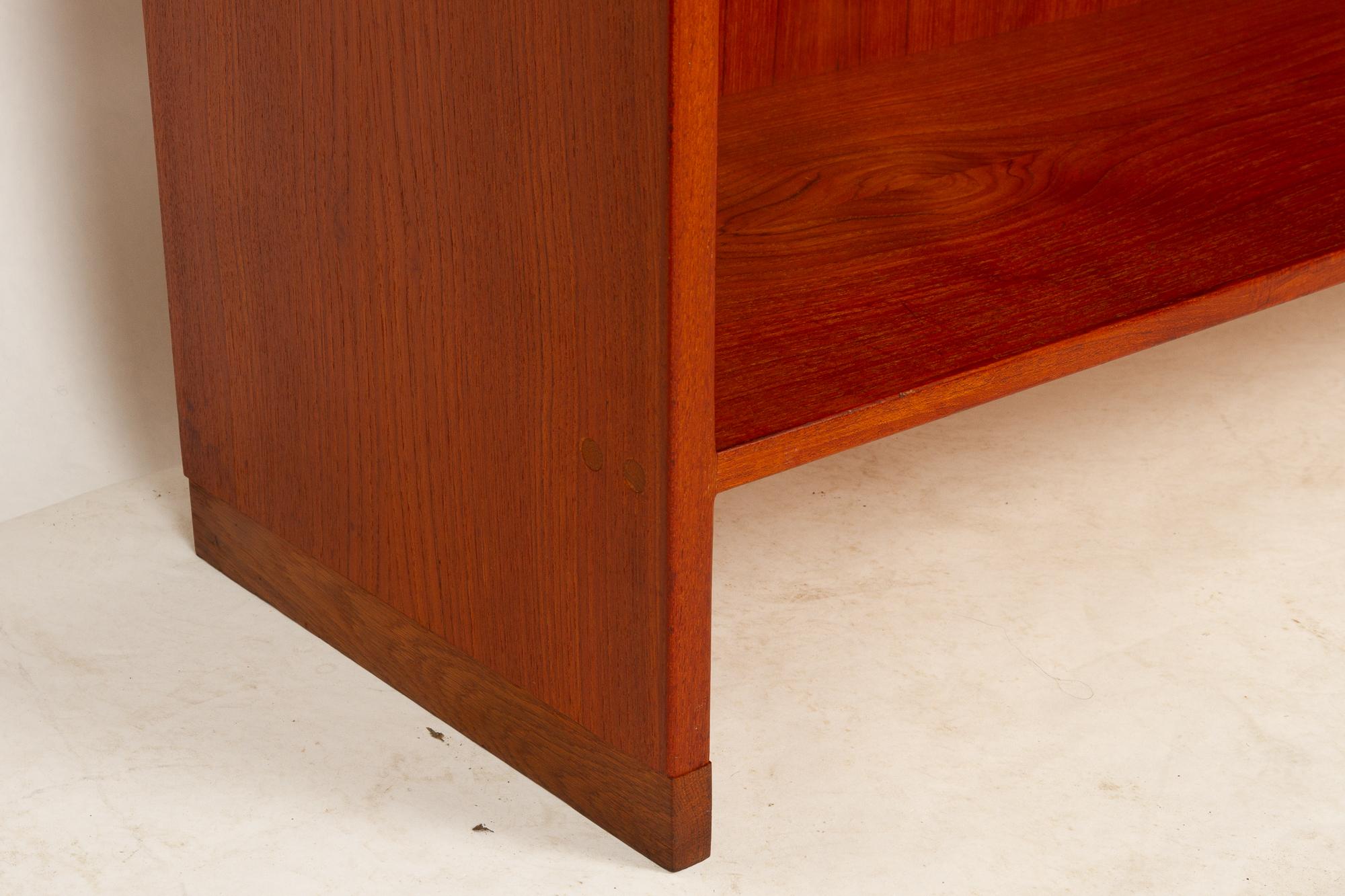 Vintage Danish Teak Bookcase by Hans J. Wegner for Ry Møbler, 1960s 3