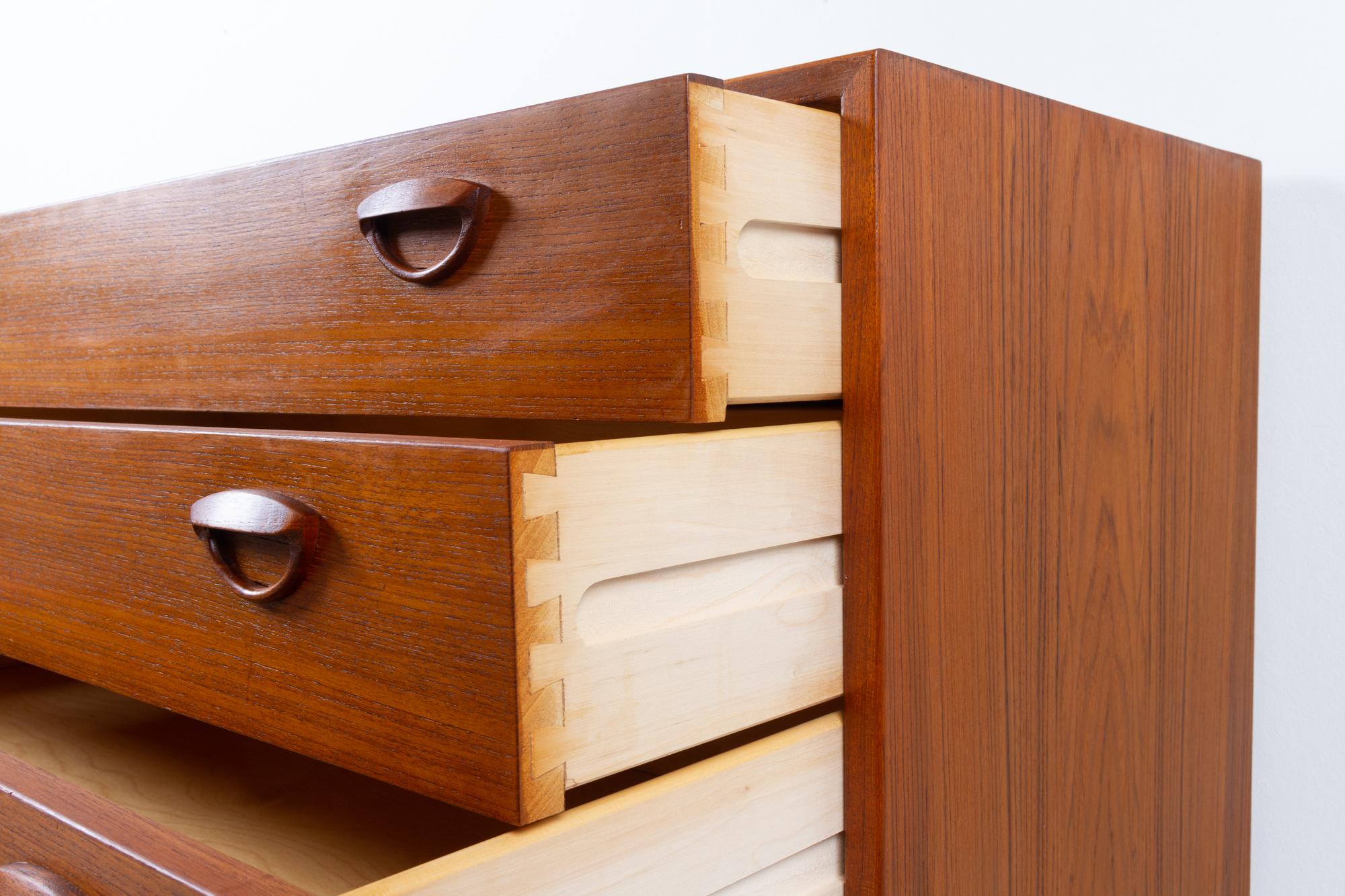 Vintage Danish Teak Chest of Drawers by Kai Kristiansen for FM 1960s 6