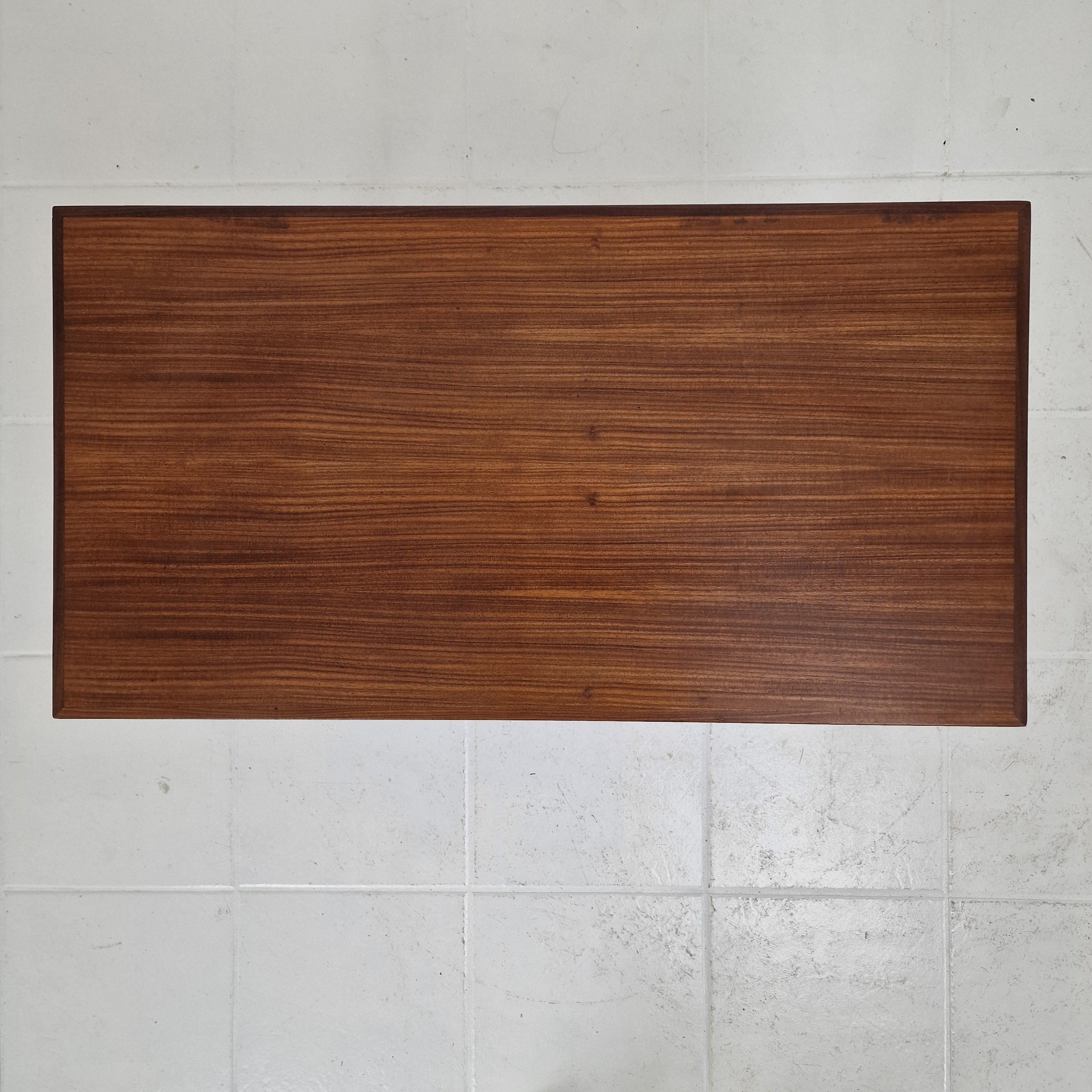 Teak Tavolino danese d'epoca in teak, anni '70 in vendita
