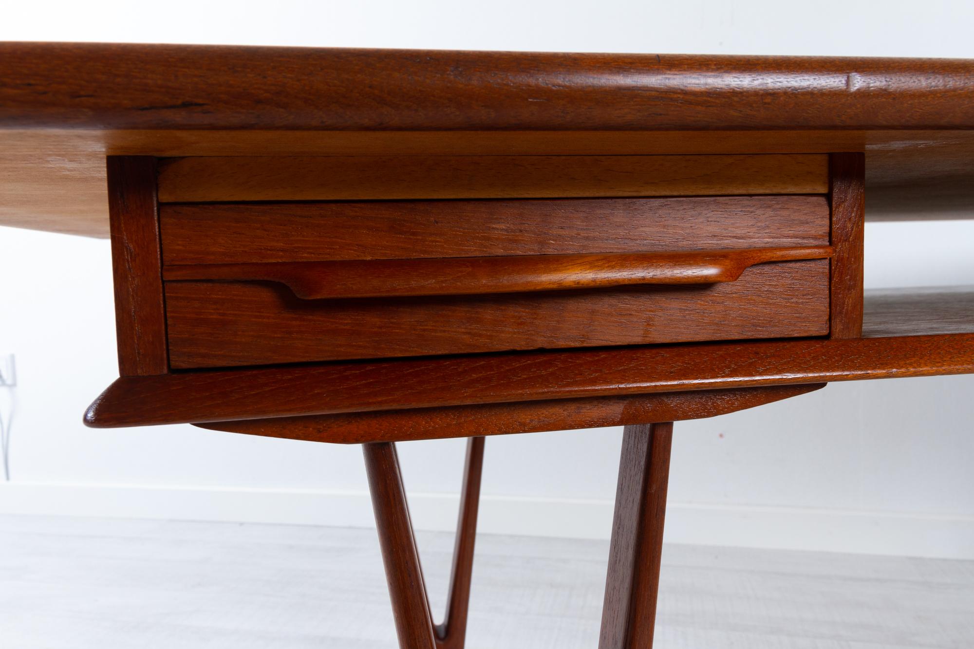 Vintage Danish Teak Coffee Table by E.W. Bach 1960s For Sale 10