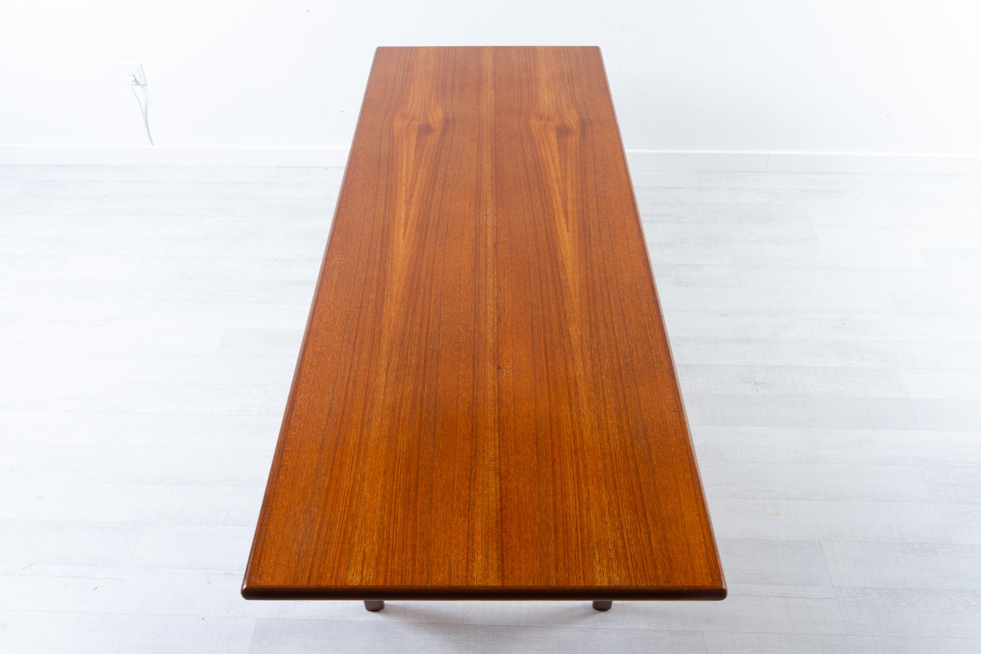 Vintage Danish Teak Coffee Table by E.W. Bach 1960s For Sale 1