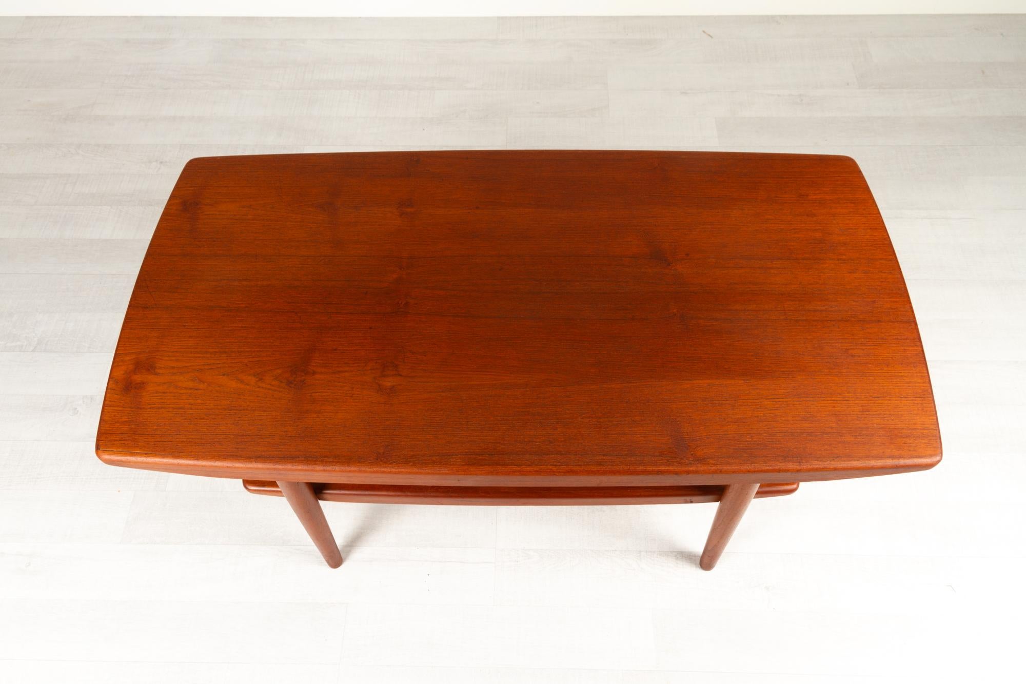 Vintage Danish Teak Coffee Table with Shelf, 1960s For Sale 5