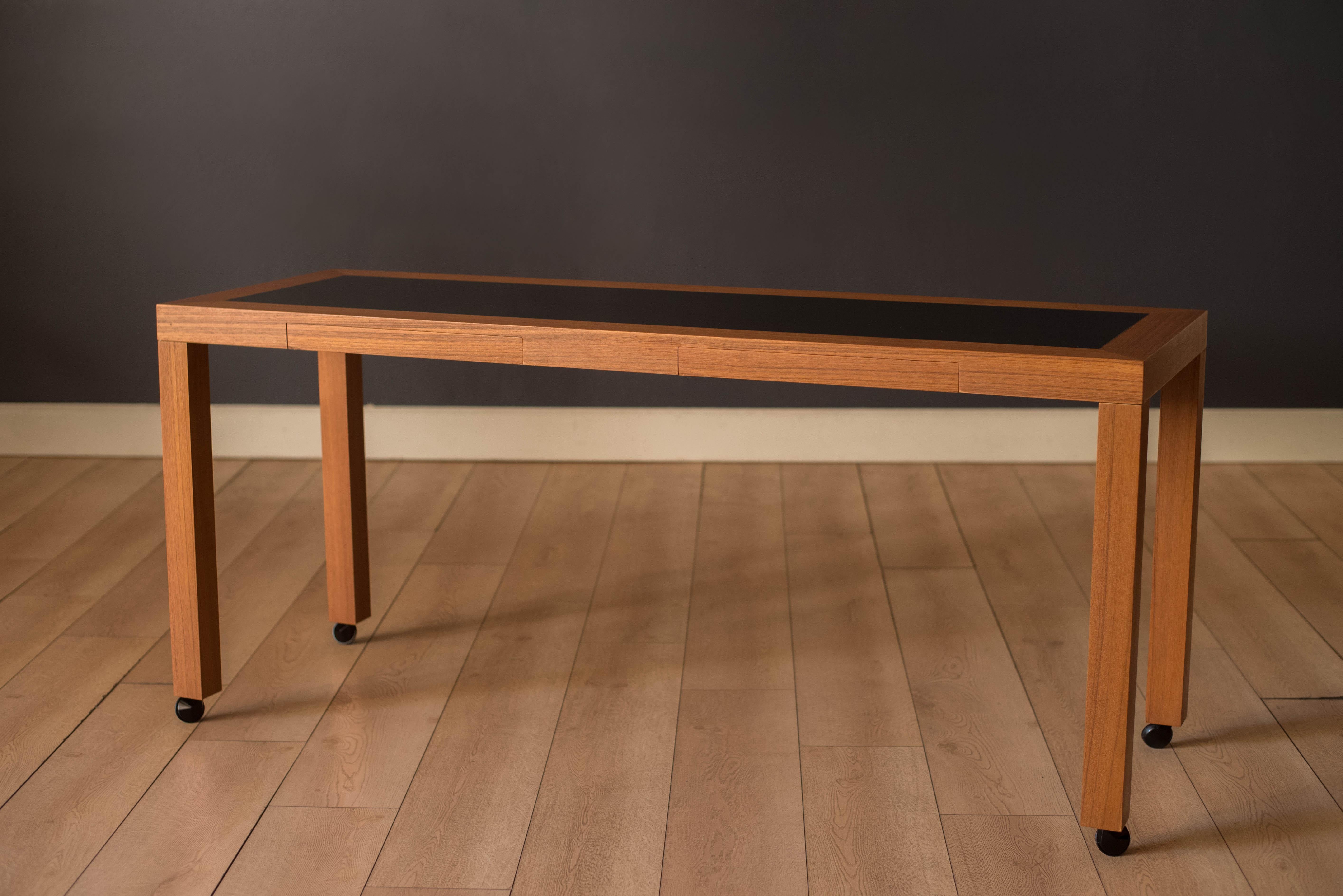 Vintage Danish Teak Console Table by Centrum Møbler In Good Condition For Sale In San Jose, CA