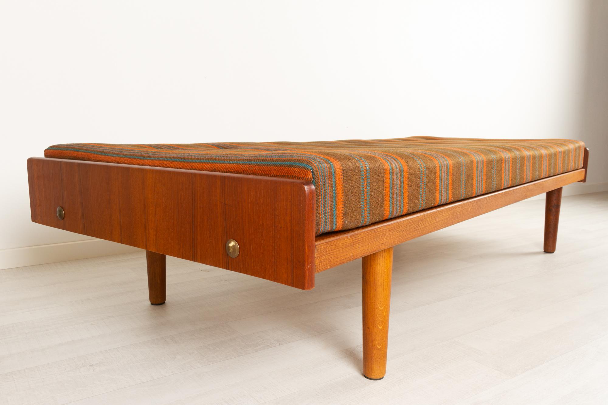 Vintage Danish Teak Daybed by Ejvind A. Johansson for FDB Møbler, 1960s 3