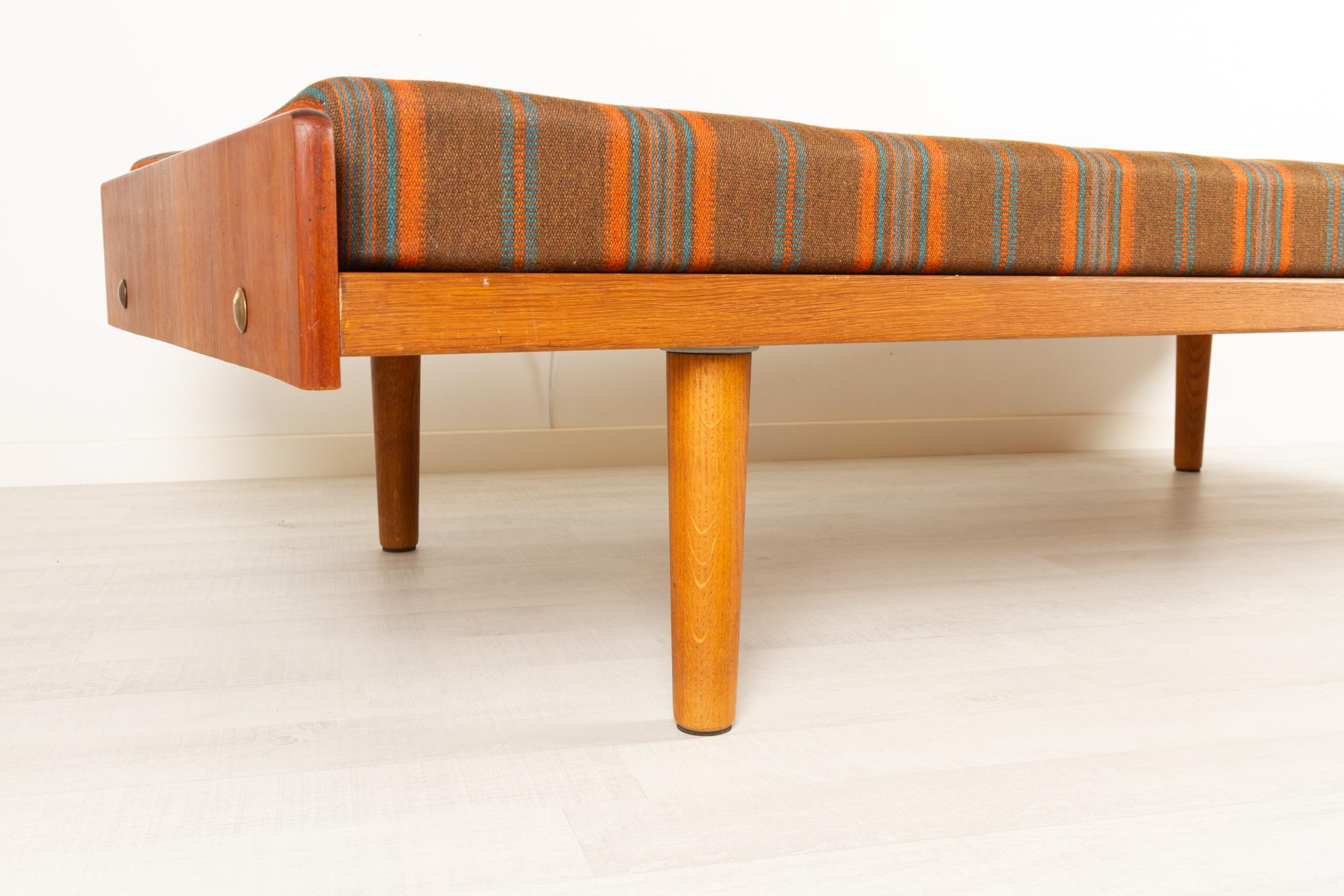 Vintage Danish Teak Daybed by Ejvind A. Johansson for FDB Møbler, 1960s 4