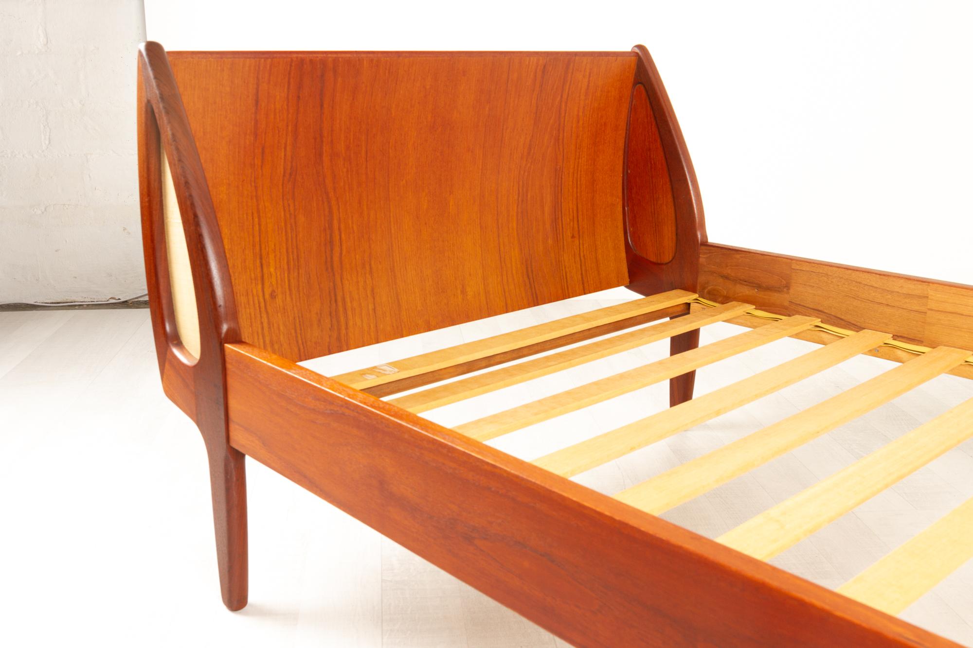 Vintage Danish Teak Daybed by Sigfred Omann for Ølholm Møbelfabrik, 1960s 5