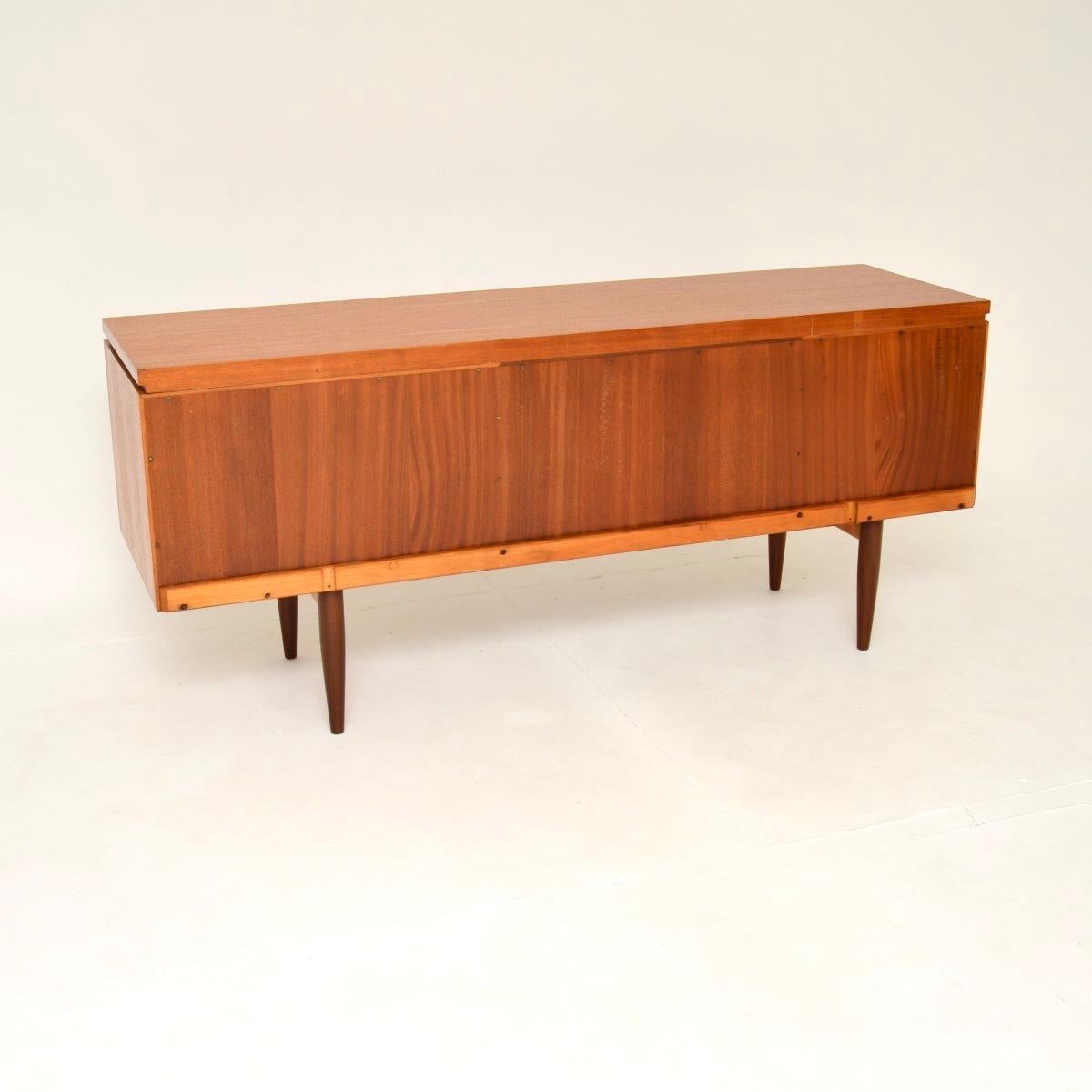 Vintage Danish Teak Desk by Kofod Larsen for G Plan In Good Condition For Sale In London, GB