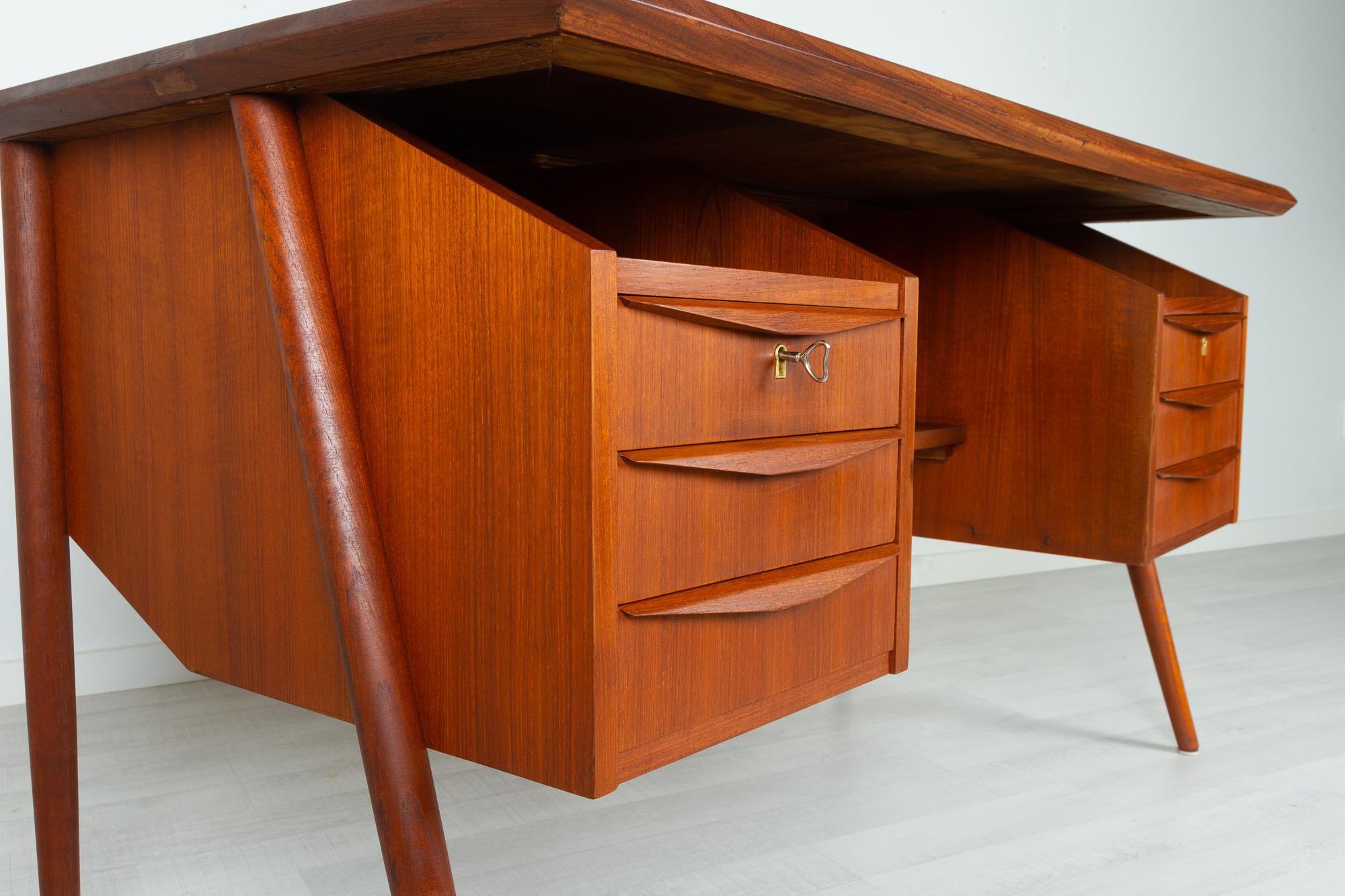 Vintage Danish Teak Desk by Tibergaard, 1960s 4