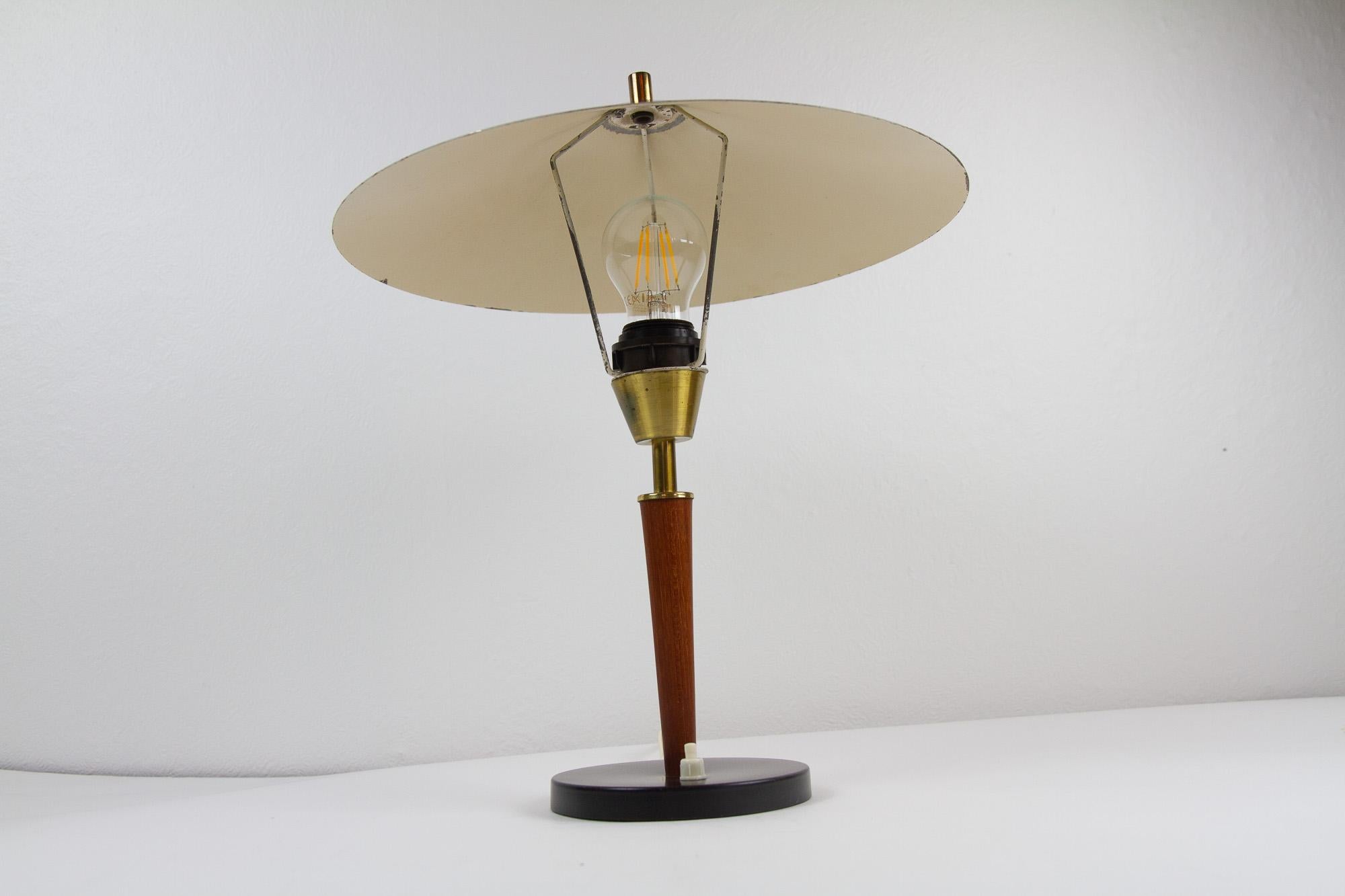 Vintage Danish Teak Desk Lamp, 1960s. In Good Condition For Sale In Asaa, DK
