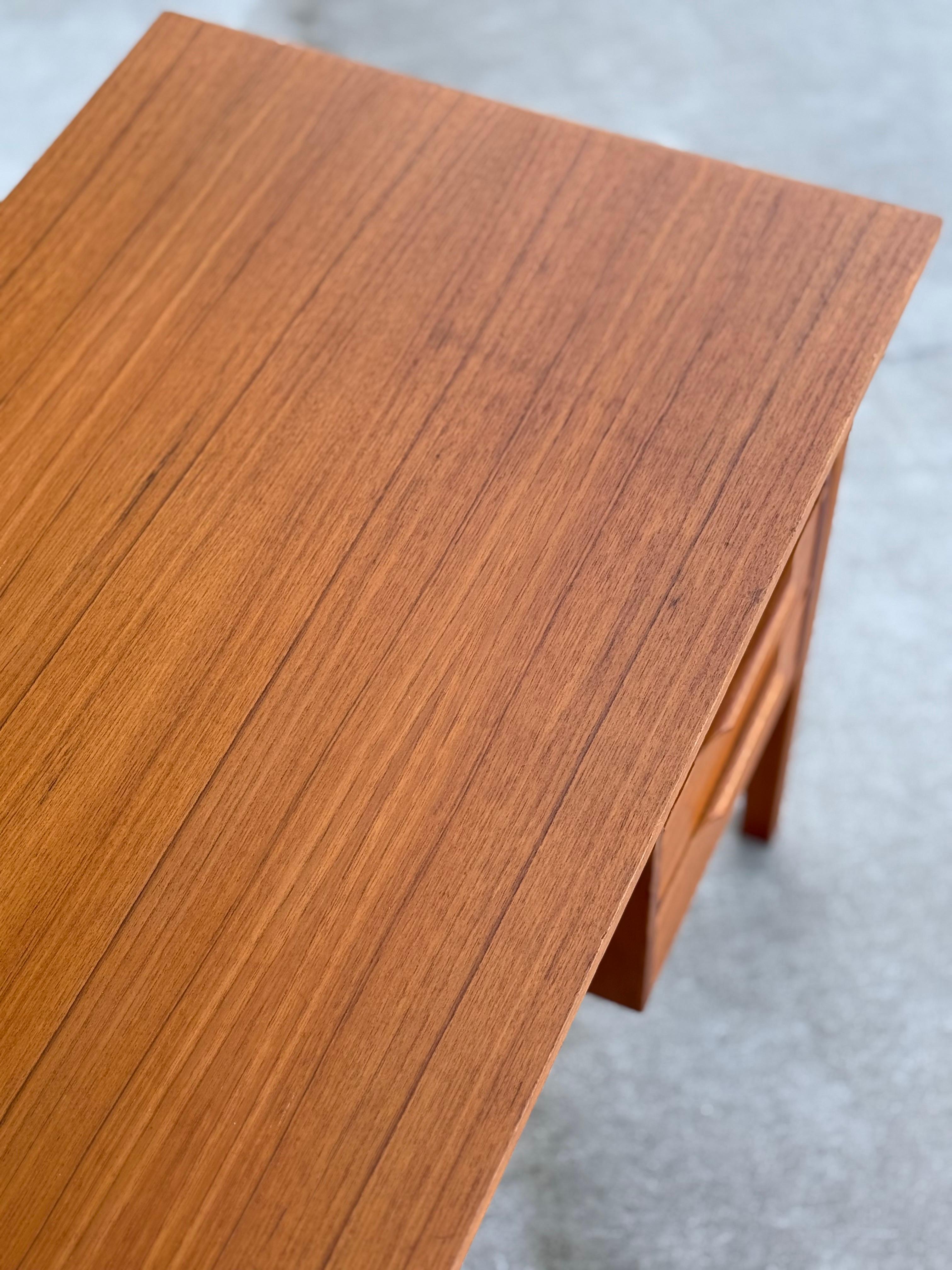 Vintage Danish Teak Desk with Finished Back by Bent Silberg Mobler 1