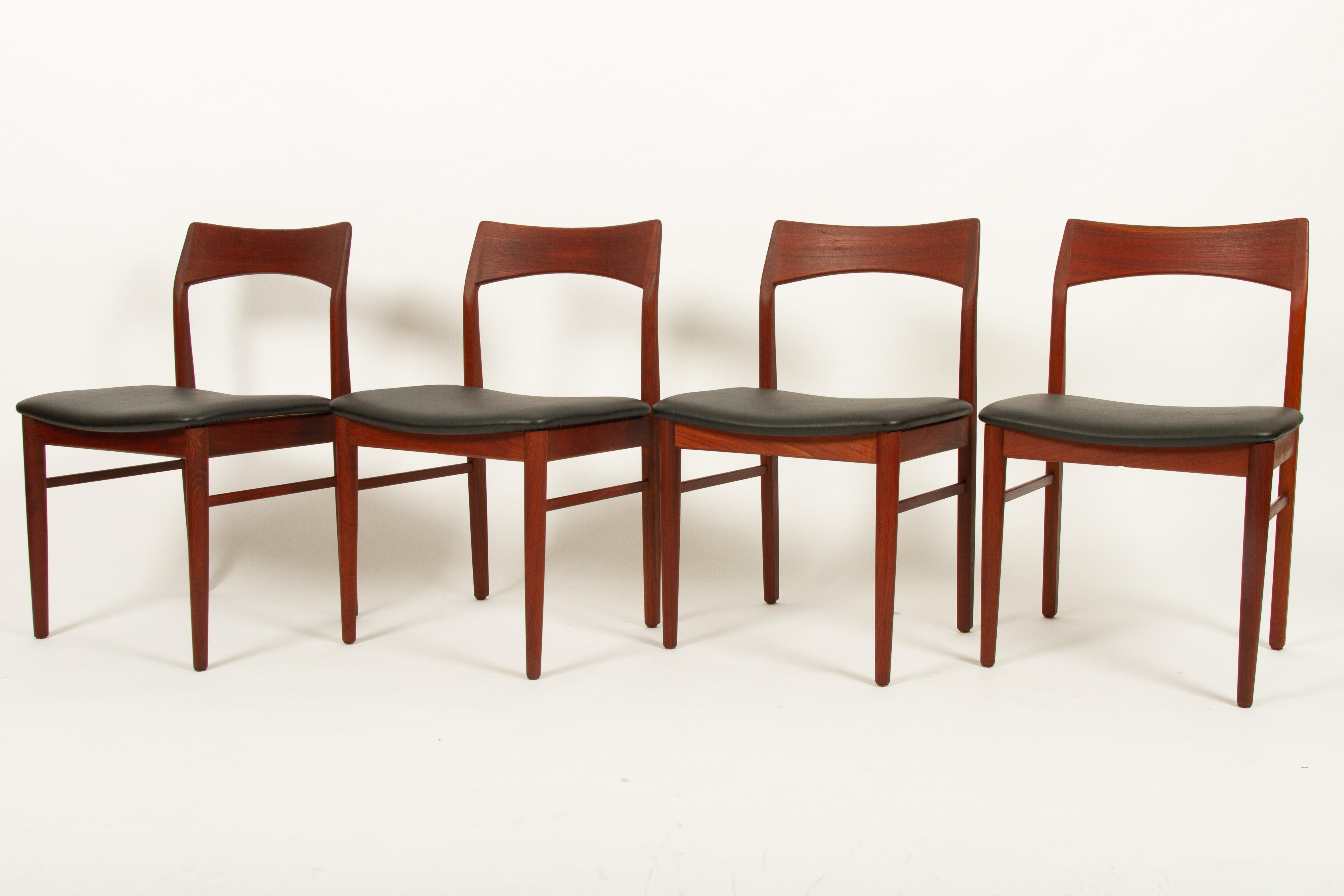 Vintage Danish Teak Dining Chairs by Henning Kjærnulf by Vejle Møbler, 1960s In Good Condition In Asaa, DK