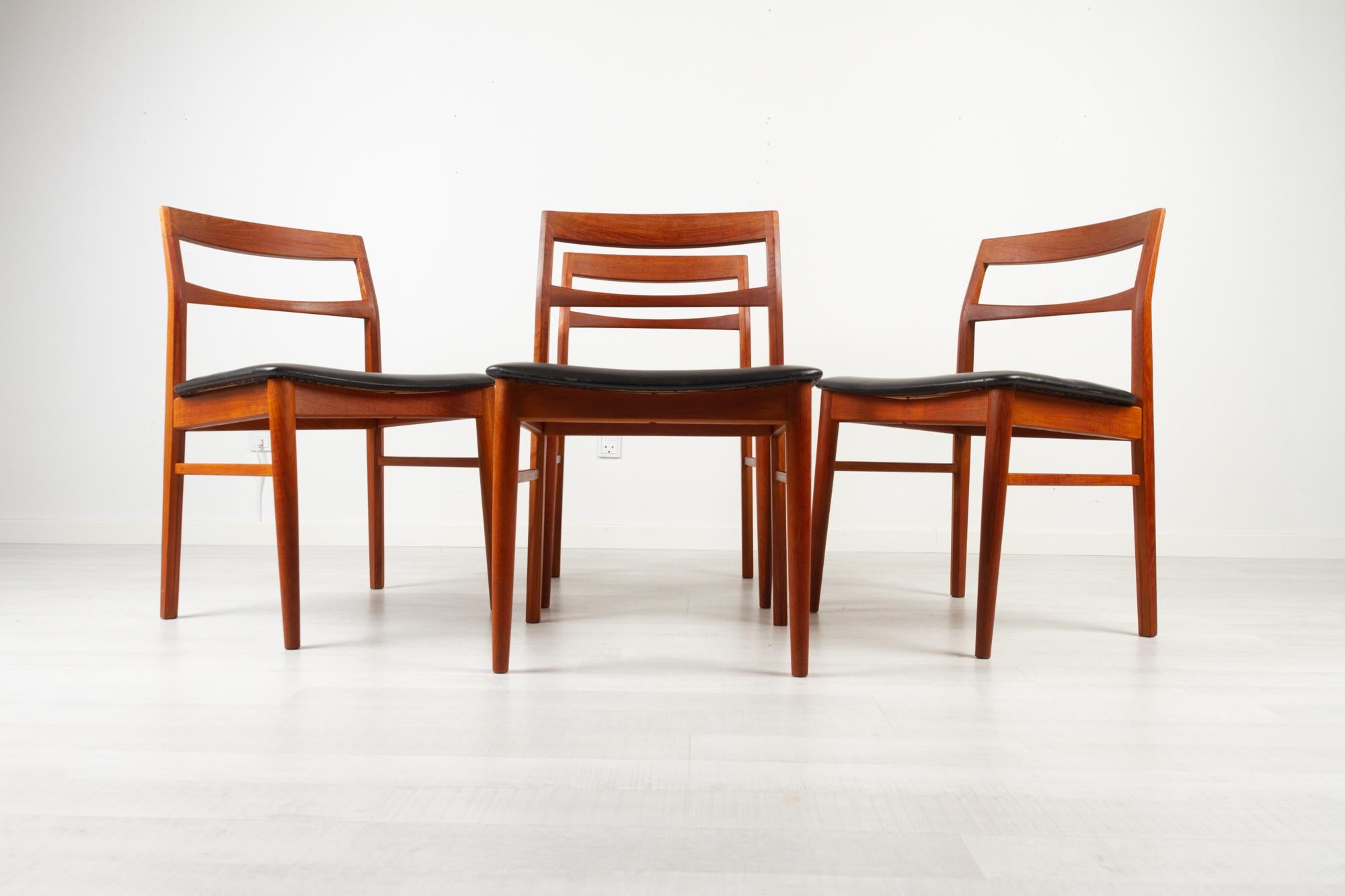 Vintage Danish Teak Dining Chairs by Kjærnulf for Vejle Møbelfabrik, 1960s For Sale 1