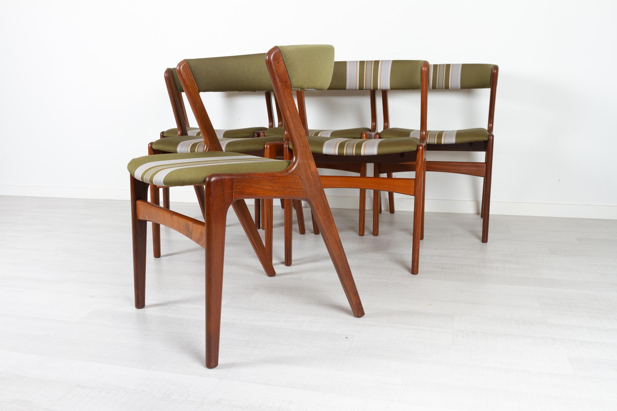 Vintage Danish teak dining chairs by Korup Stolefabrik, Denmark 1960s
Set of six Danish modern dining chairs in solid teak with original striped green upholstery. Beautiful organic design with wide curved backrest and dramatically slanted rear