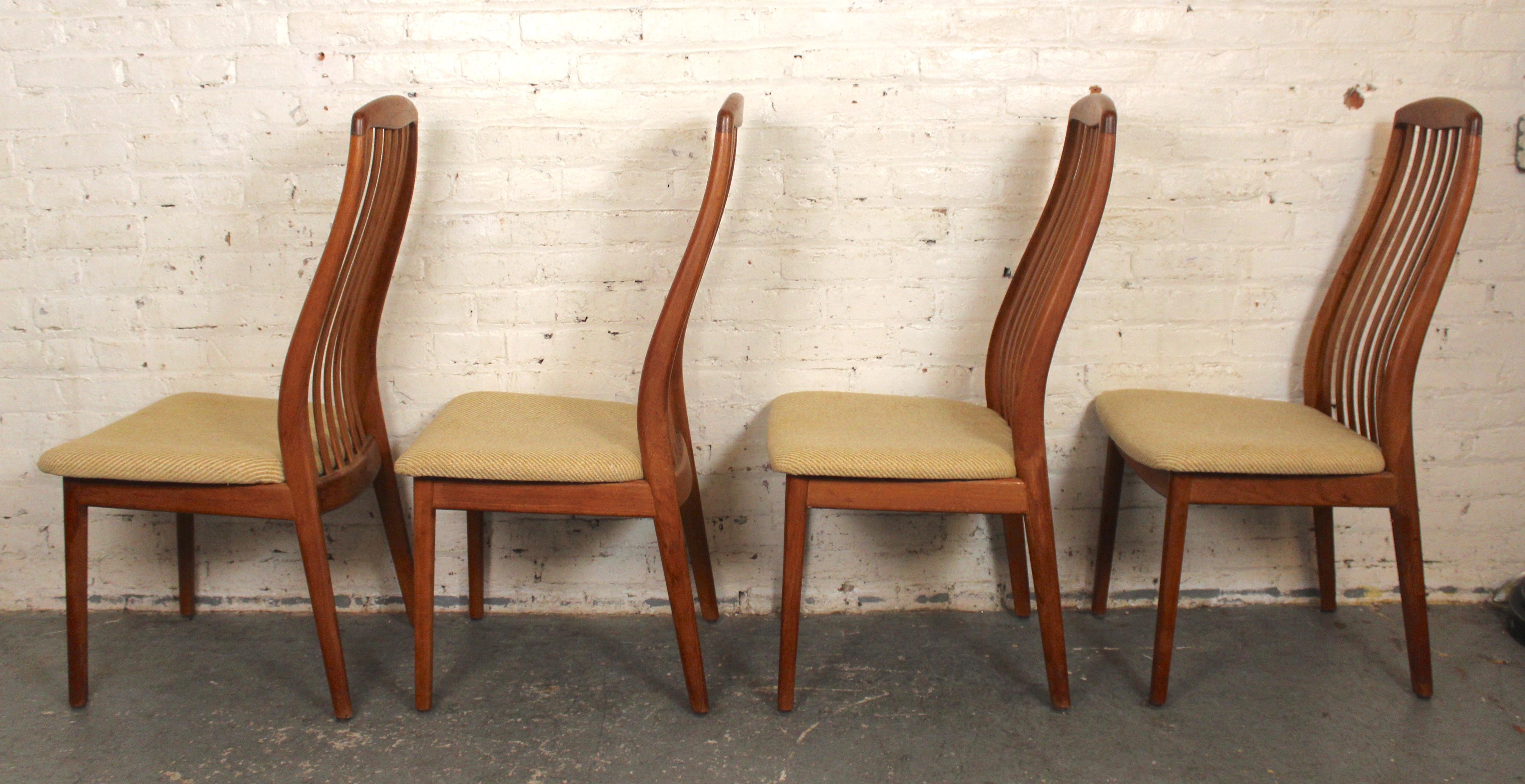 Dänische Vintage-Esszimmerstühle aus Teakholz von Preben Schou Andersen (20. Jahrhundert) im Angebot