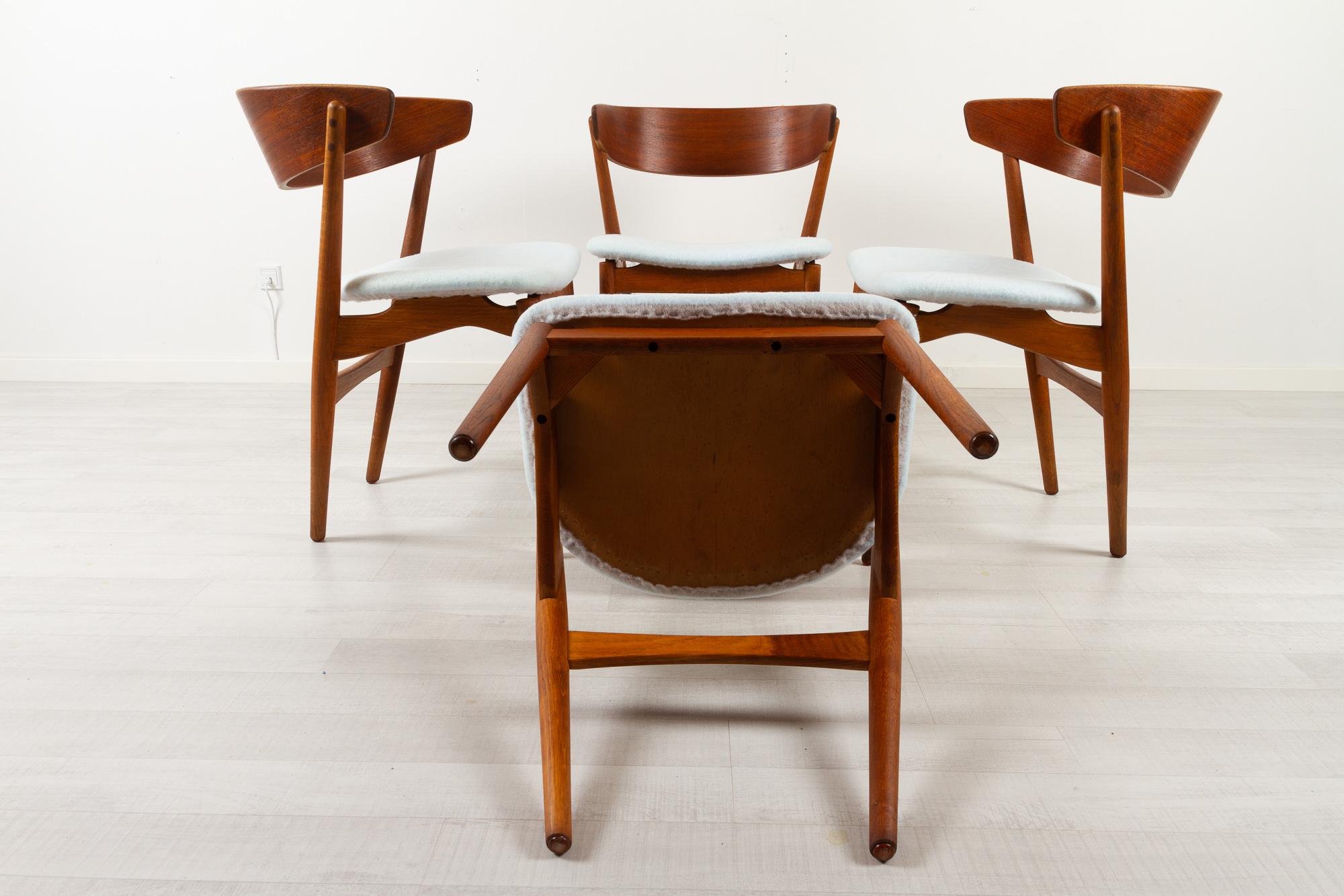 Vintage Danish Teak Dining Chairs No. 7 by Helge Sibast 1960s Set of 4 For Sale 4