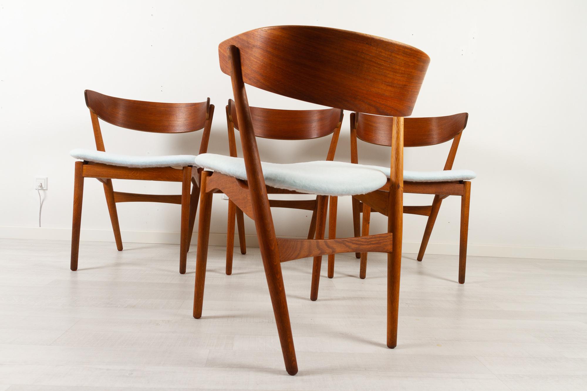 Vintage Danish Teak Dining Chairs No. 7 by Helge Sibast 1960s Set of 4 For Sale 8