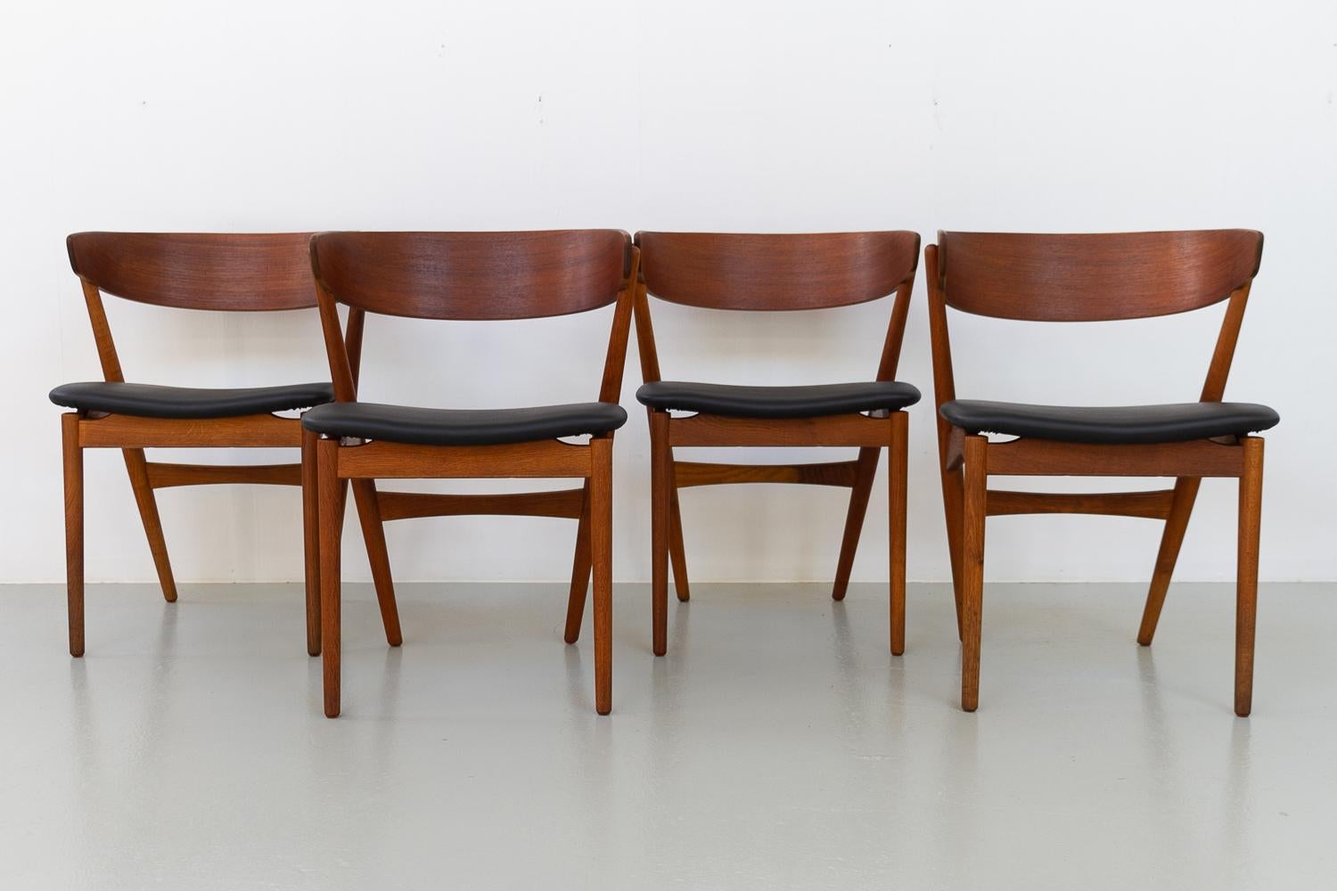 Chaises de salle à manger danoises n° 7 par Helge Sibast, années 1960, lot de 4 en vente 1
