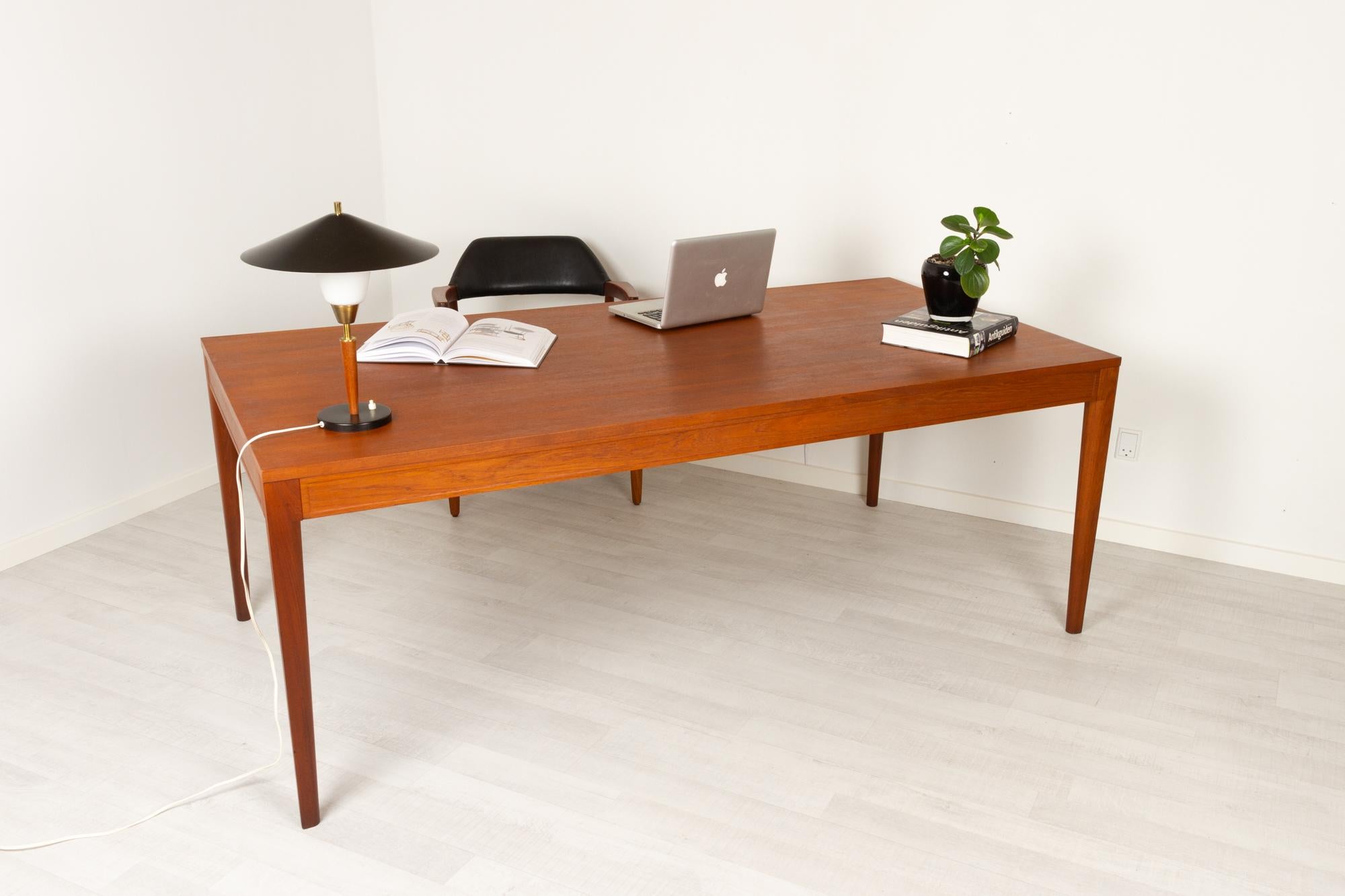 Vintage Danish Teak Dining Table by Finn Juhl for France & Søn, 1960s For Sale 9