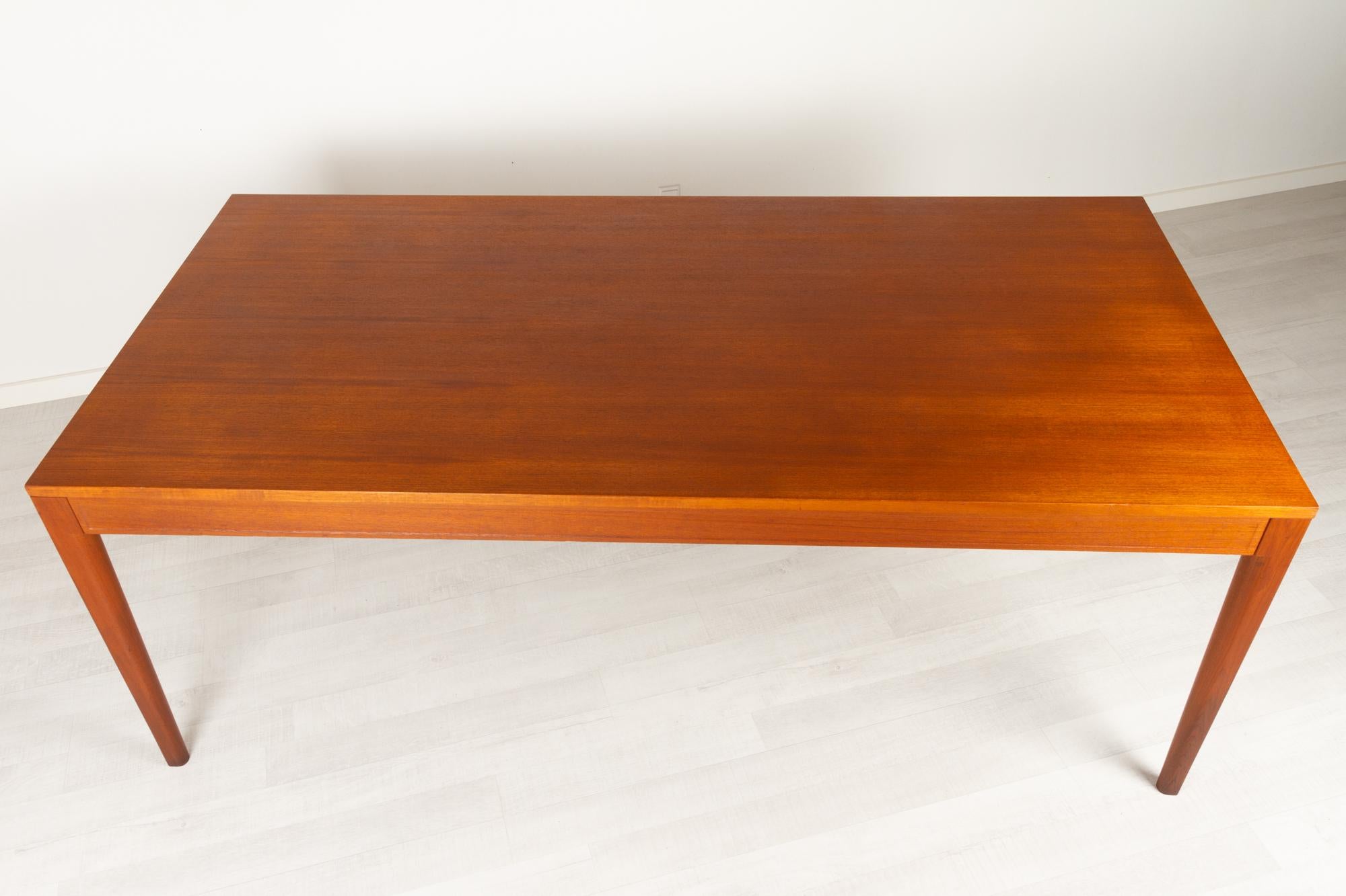 Table de salle à manger danoise vintage en teck par Finn Juhl pour France & Sn, années 1960 en vente 1