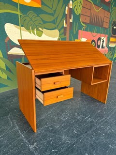 Vintage Danish Teakholz Zeichnung Schreibtisch mit verstellbarer Platte