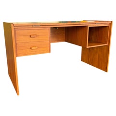 Vintage Danish Teakholz Zeichnung Schreibtisch mit verstellbarer Platte