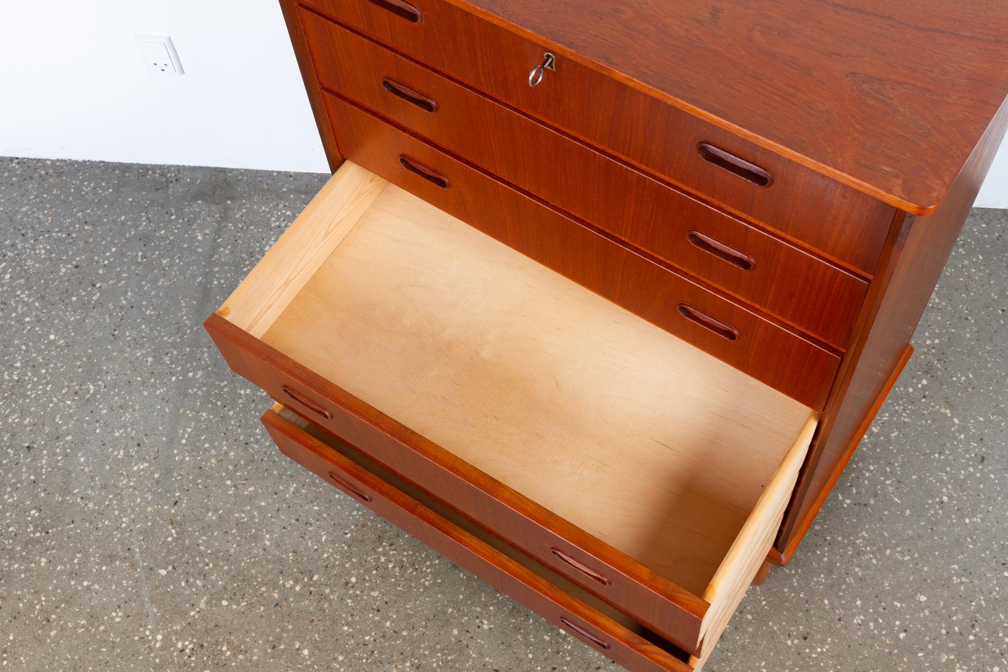 Vintage Danish Teak Dresser, 1960s 4