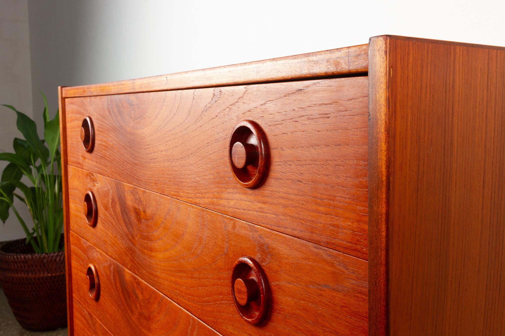 Vintage Danish Teak Dresser, 1960s 7