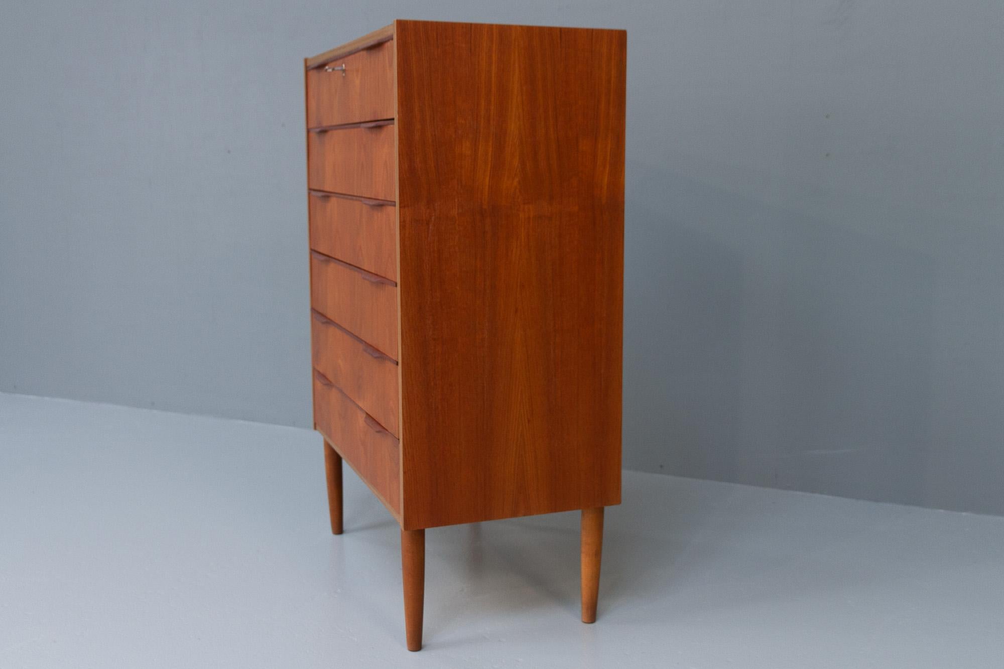 Vintage Danish Teak Dresser, 1960s. 10