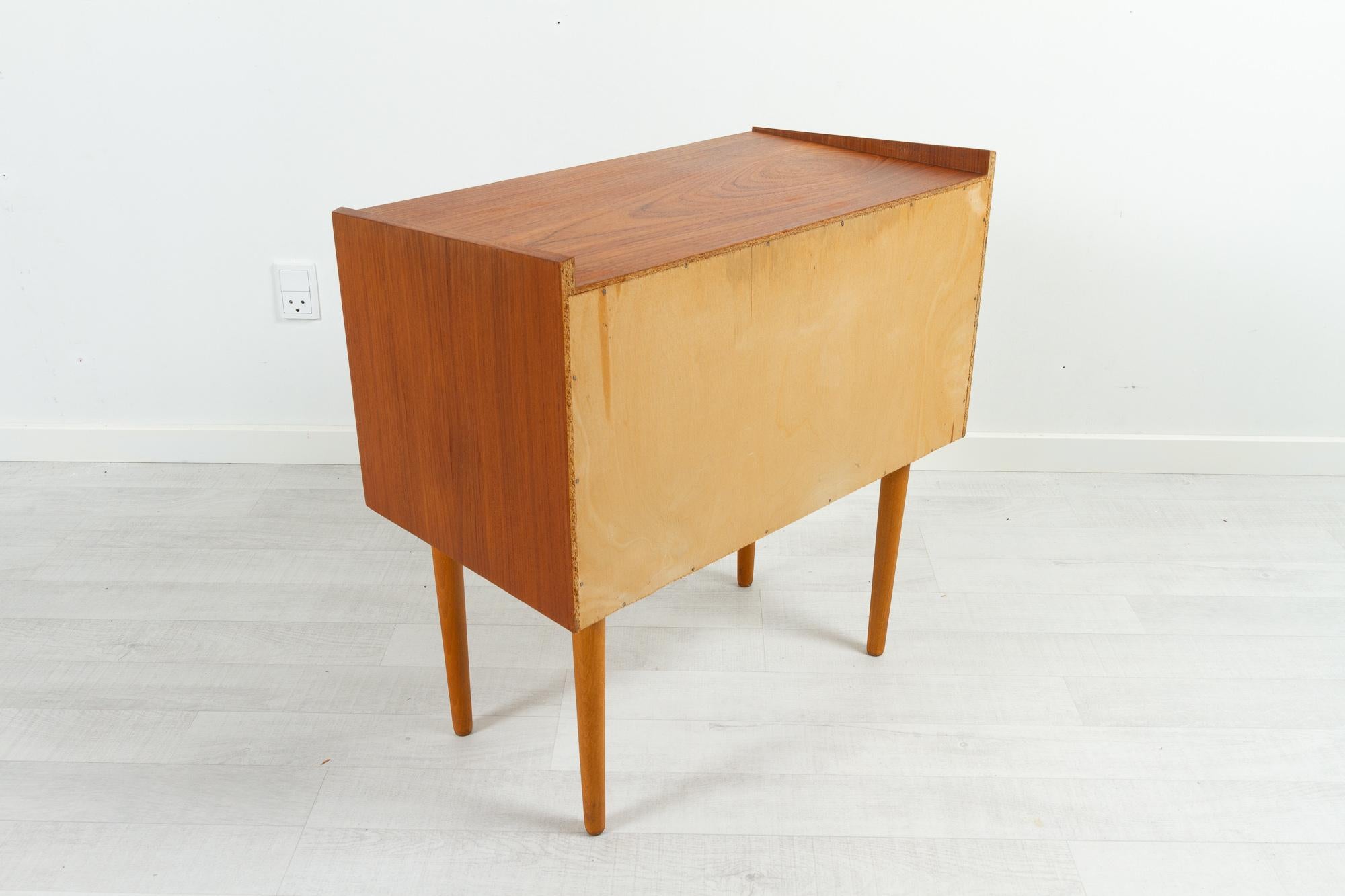 Vintage Danish Teak Dresser 1960s For Sale 13